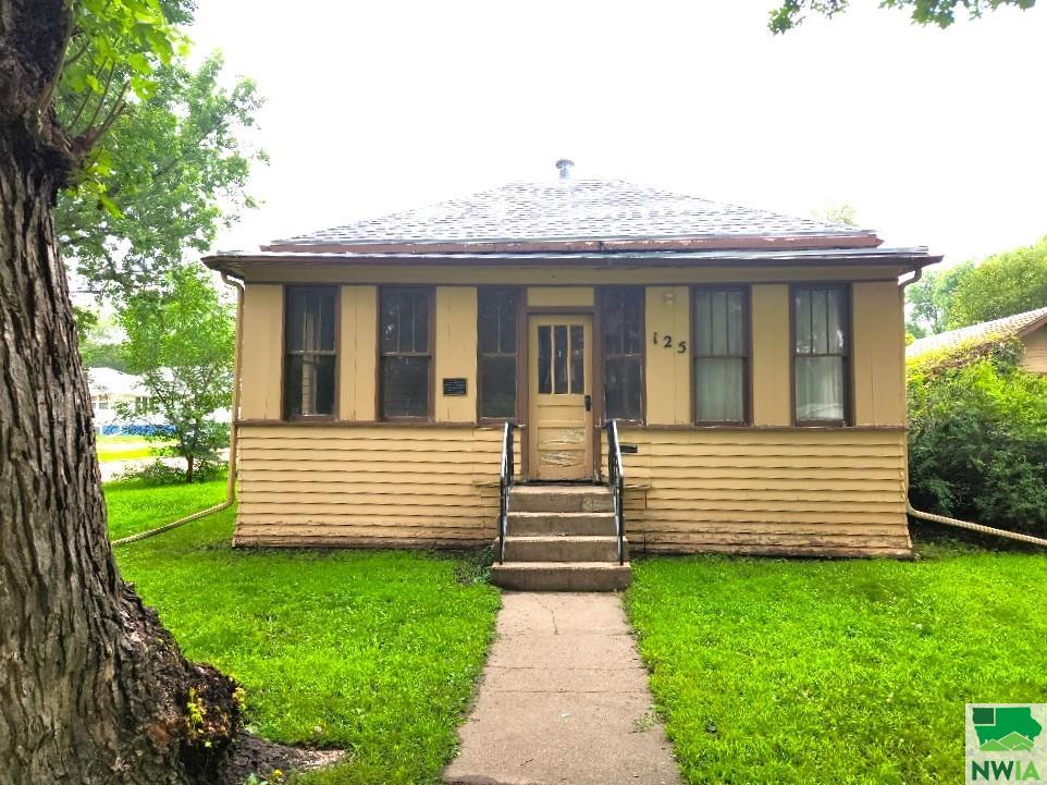 125 Yale St. N, Vermillion, SD 57069 
