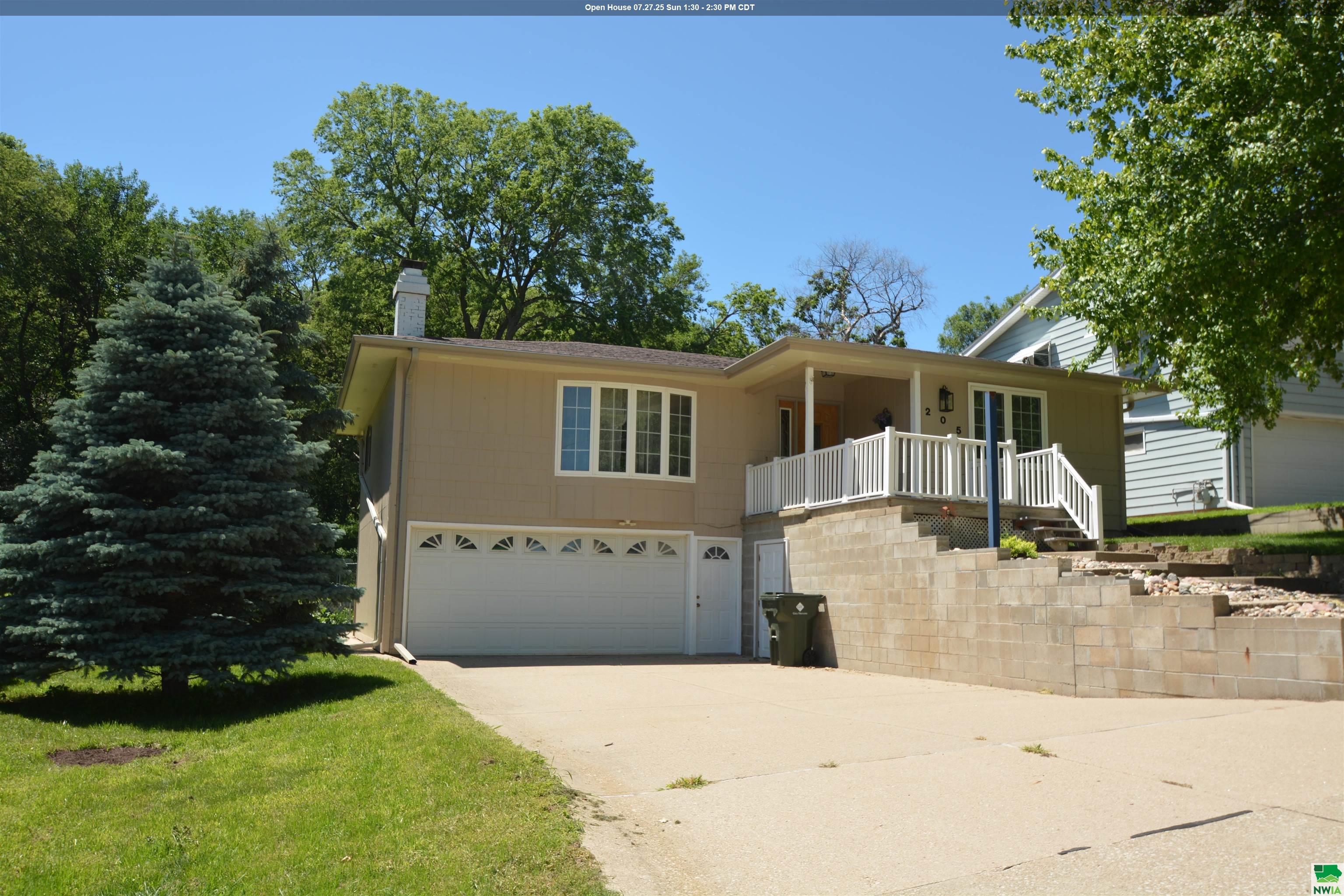 205 Colon St S, Sioux City, IA 51103 