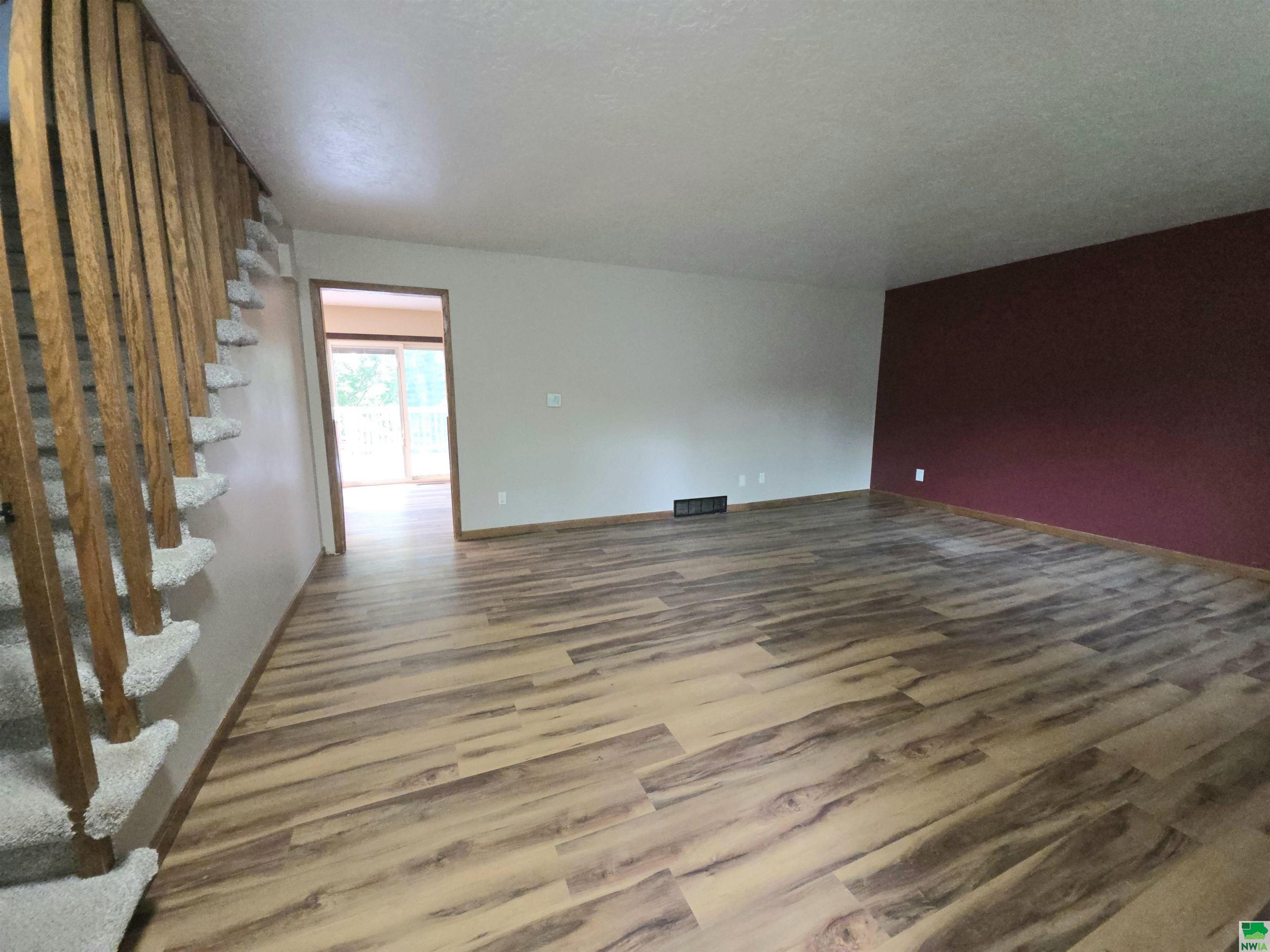 MLS #829516