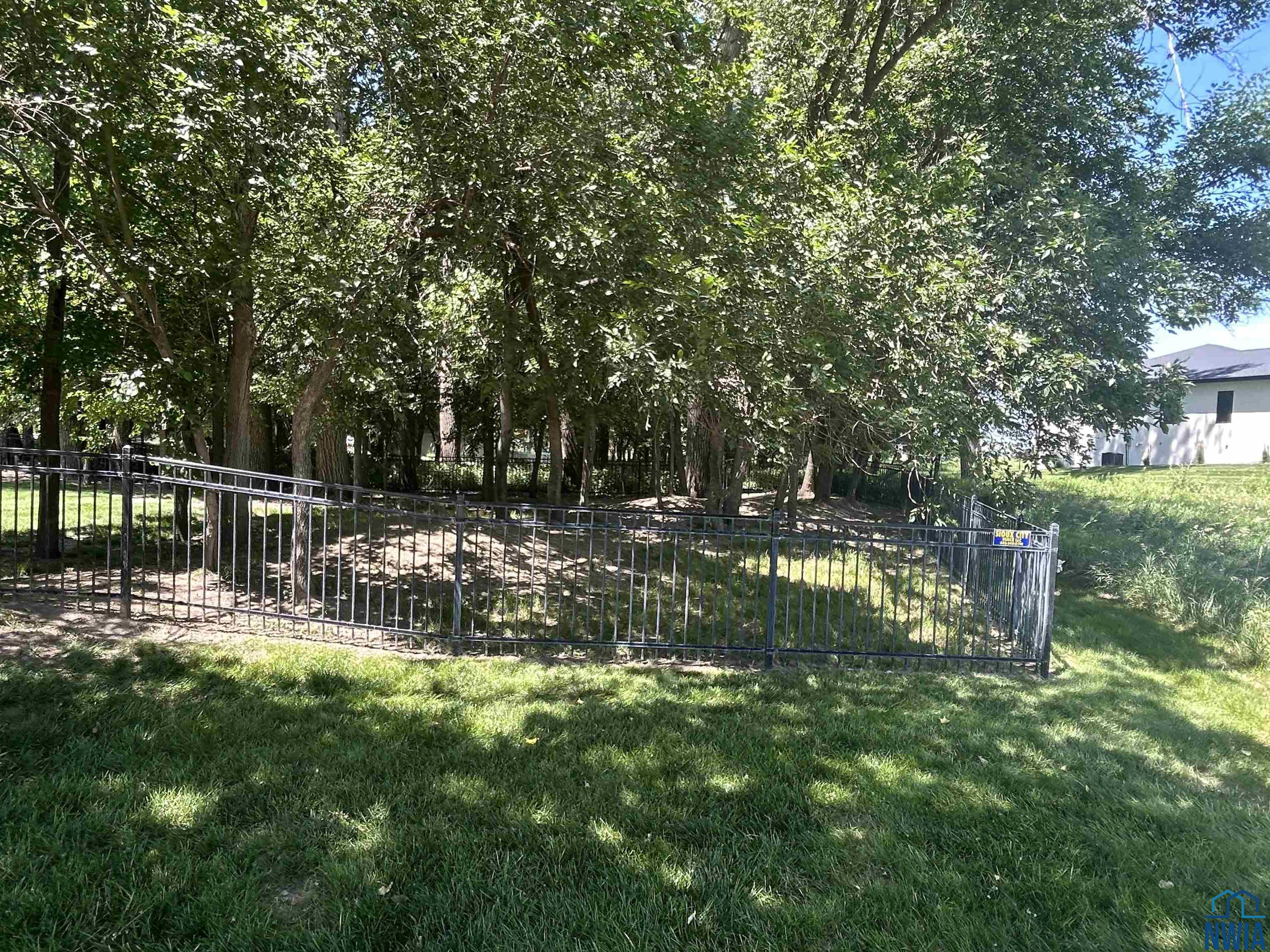 MLS #829517