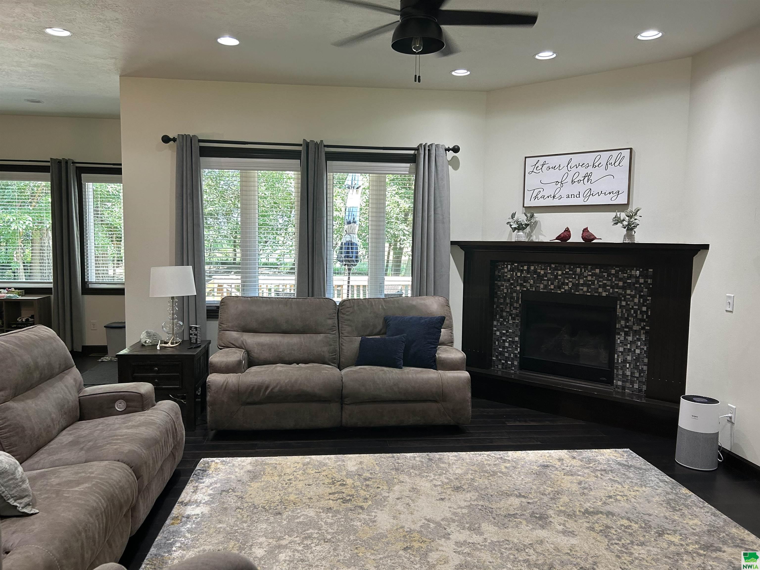 MLS #829517