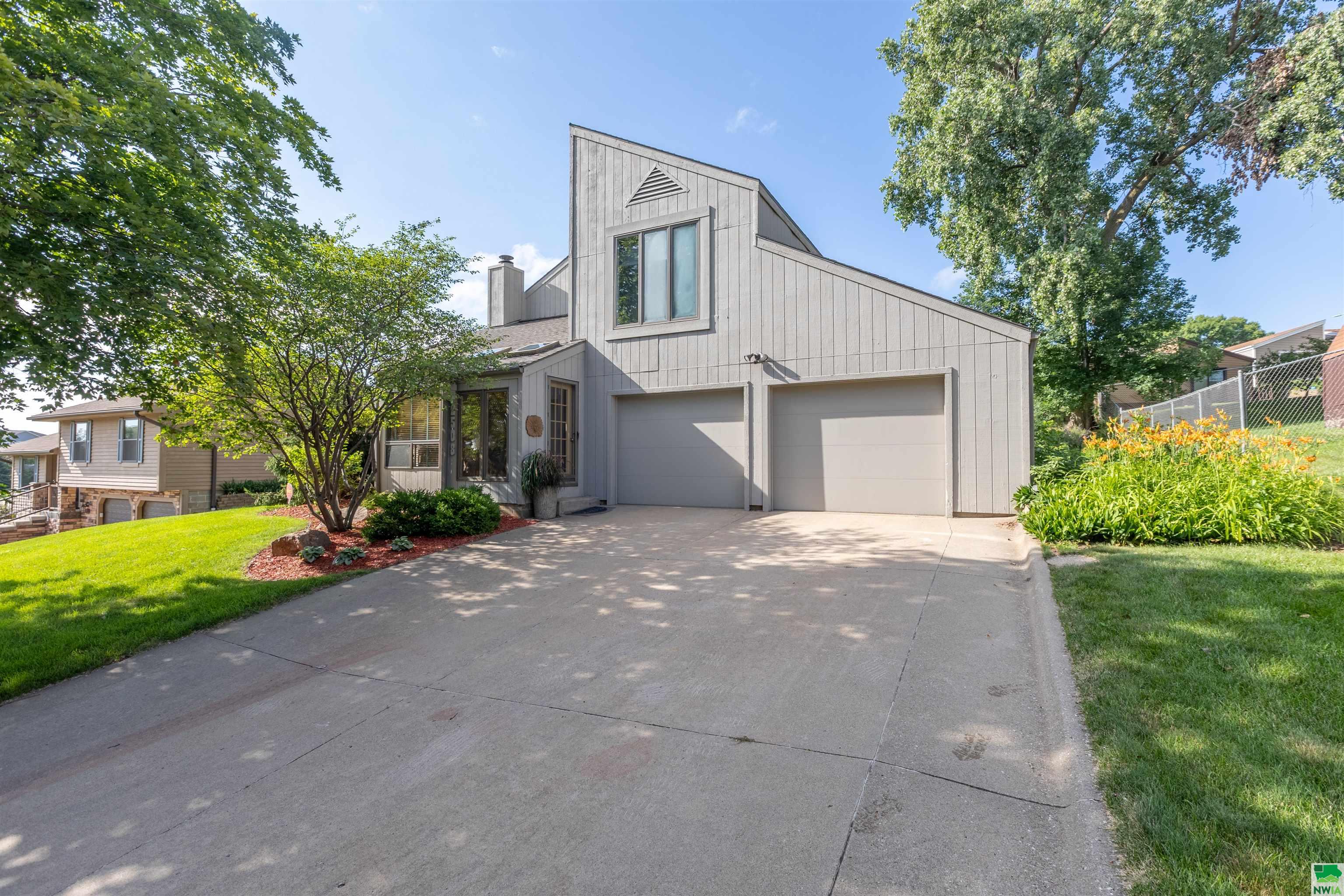 2508 Apache Court, Sioux City, IA 51104 