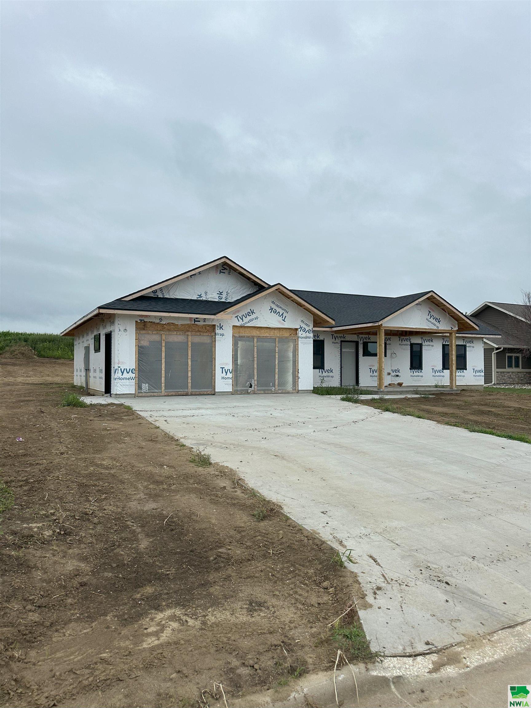 1005 Sunset Circle, Ireton, IA 51027 