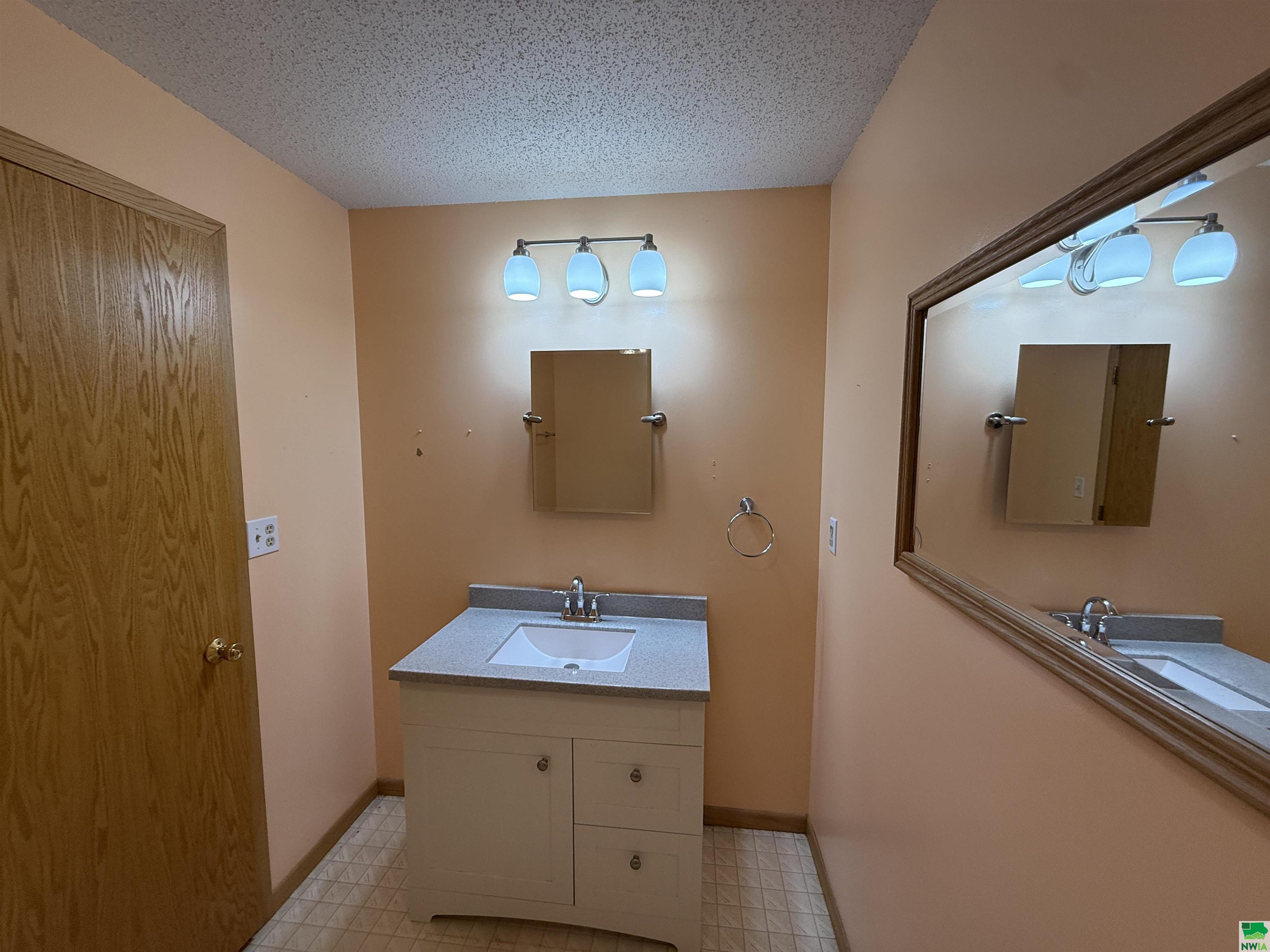 MLS #829530