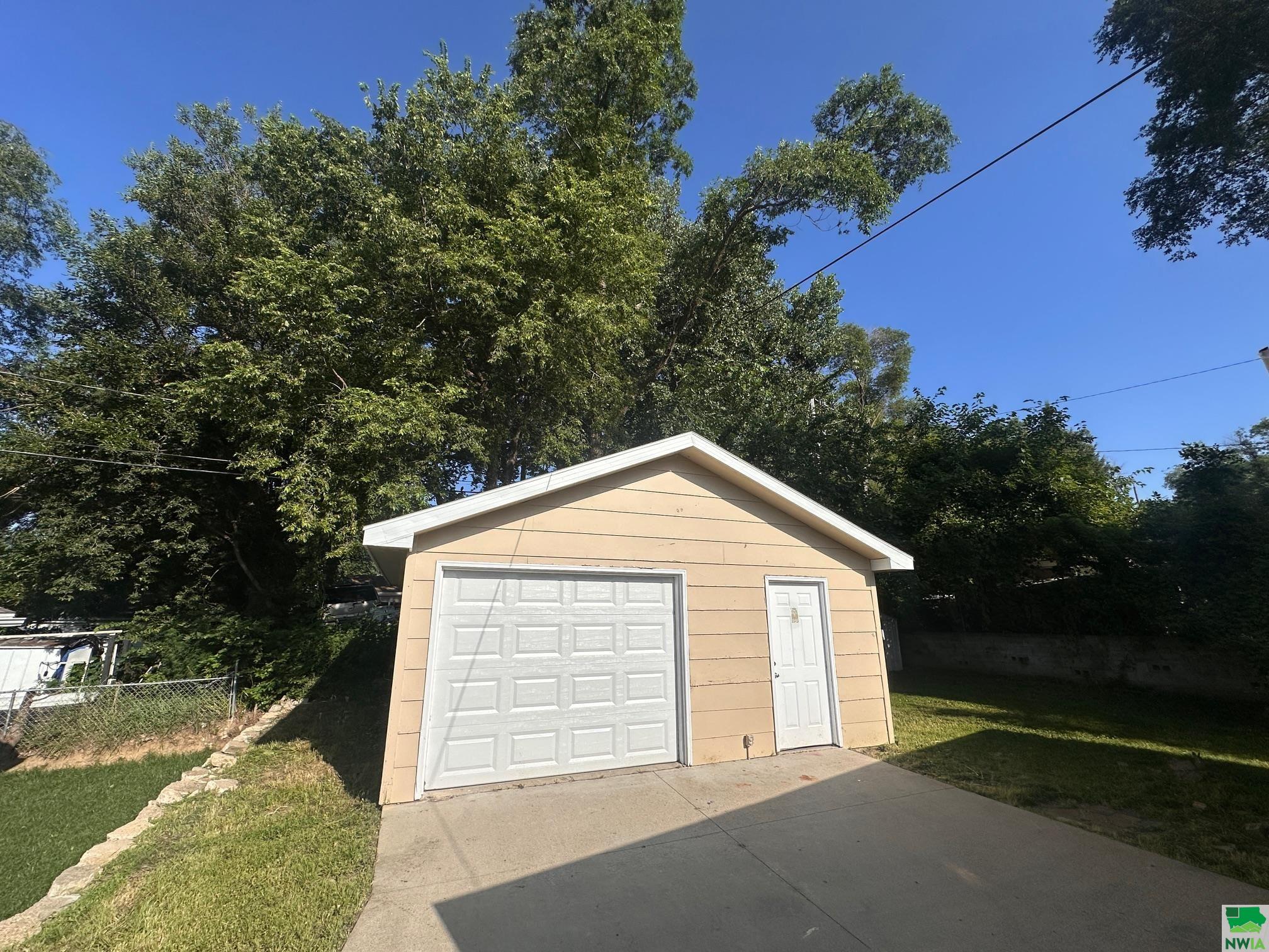 MLS #829537