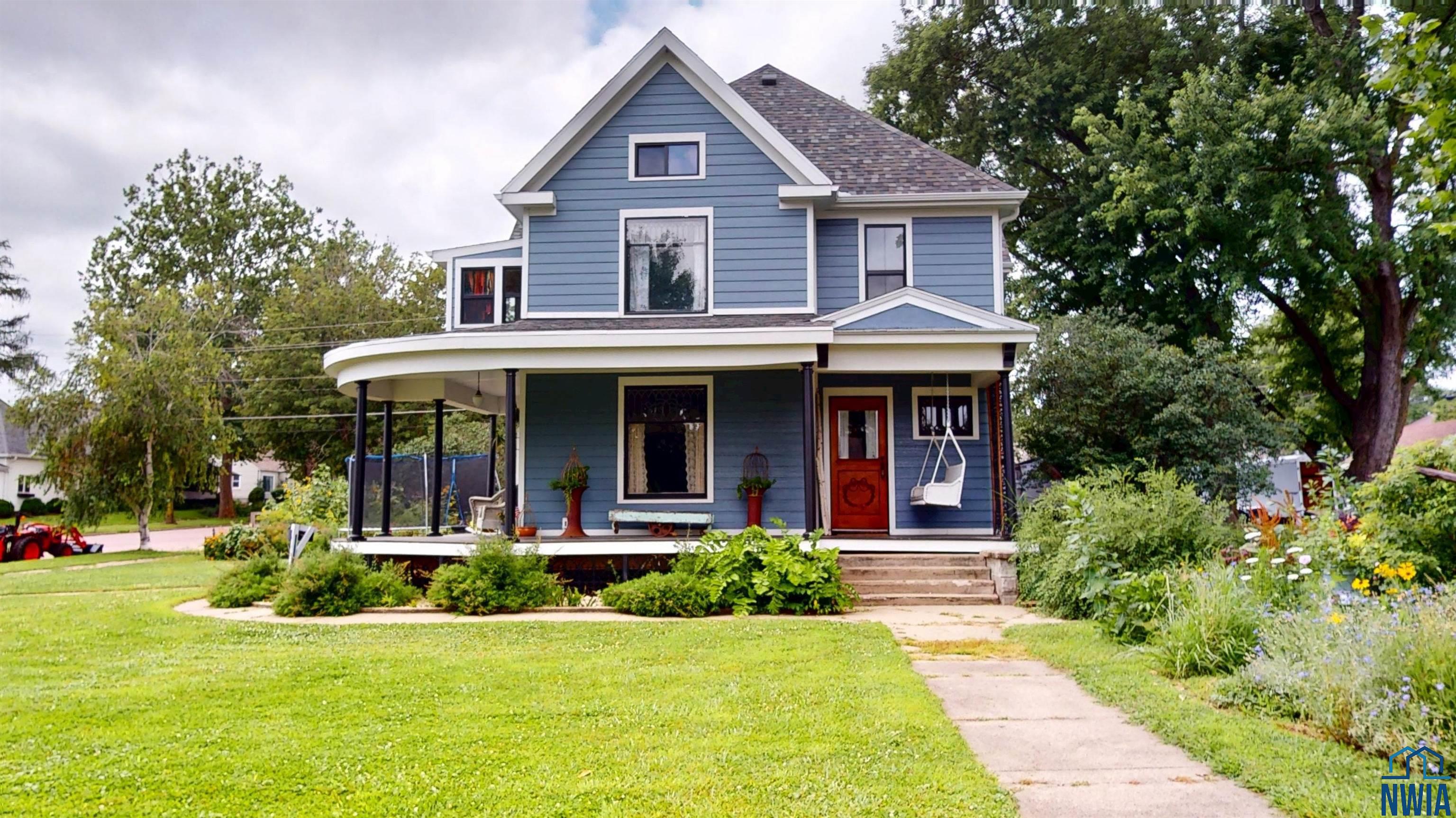 1104 CEDAR ST W, Cherokee, IA 51012 