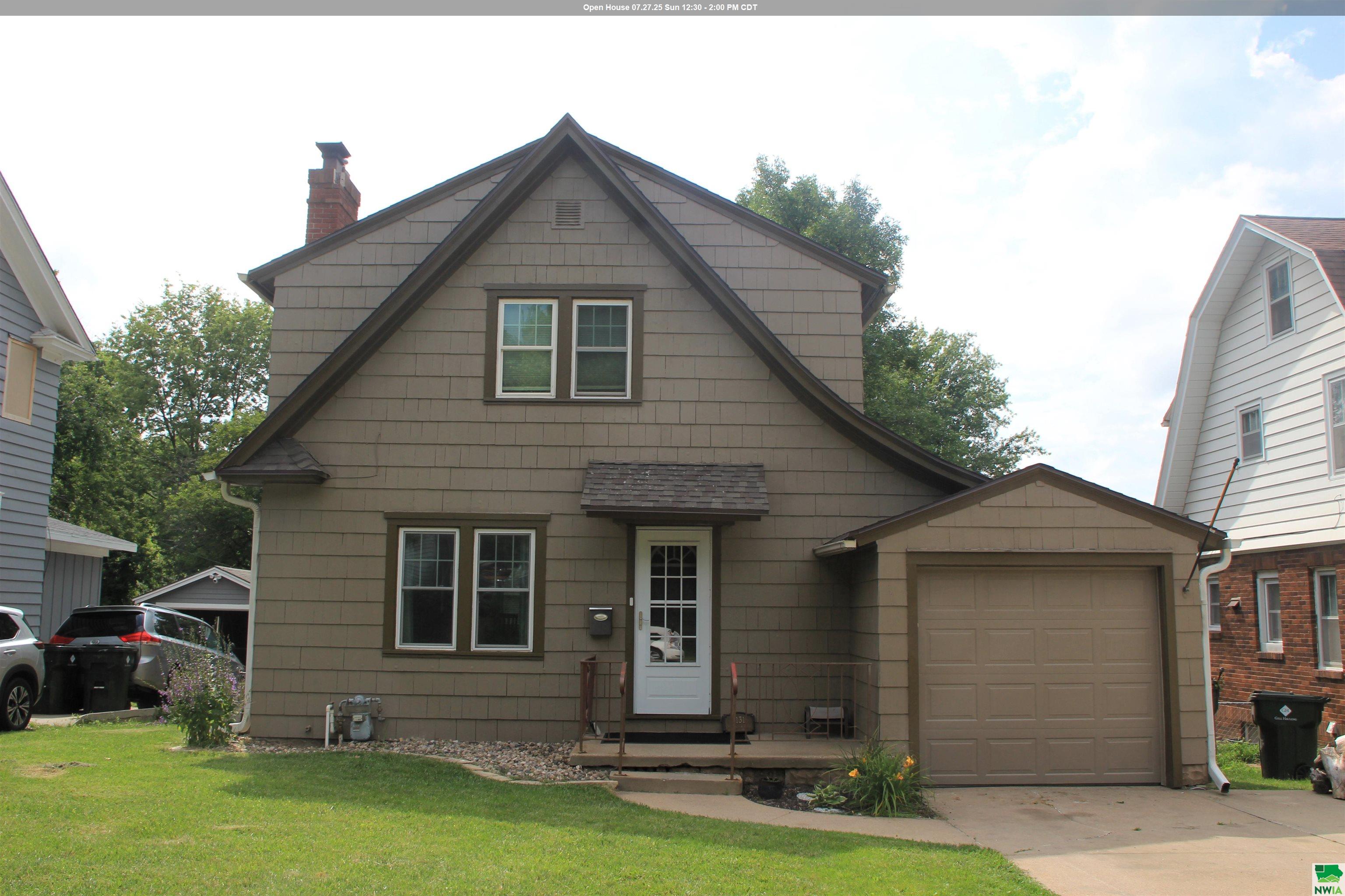 3131 Grandview, Sioux City, IA 51104 
