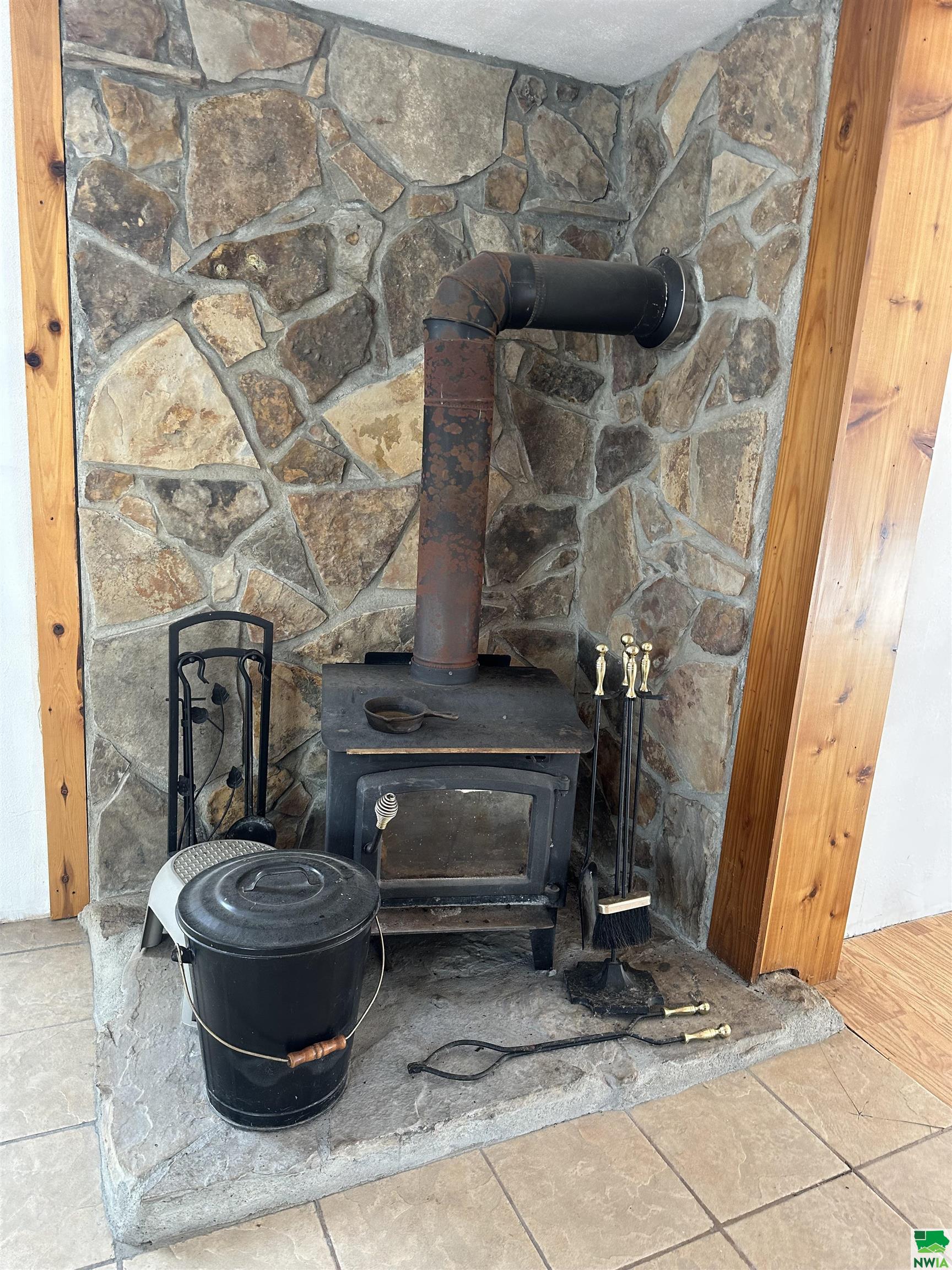 MLS #829545