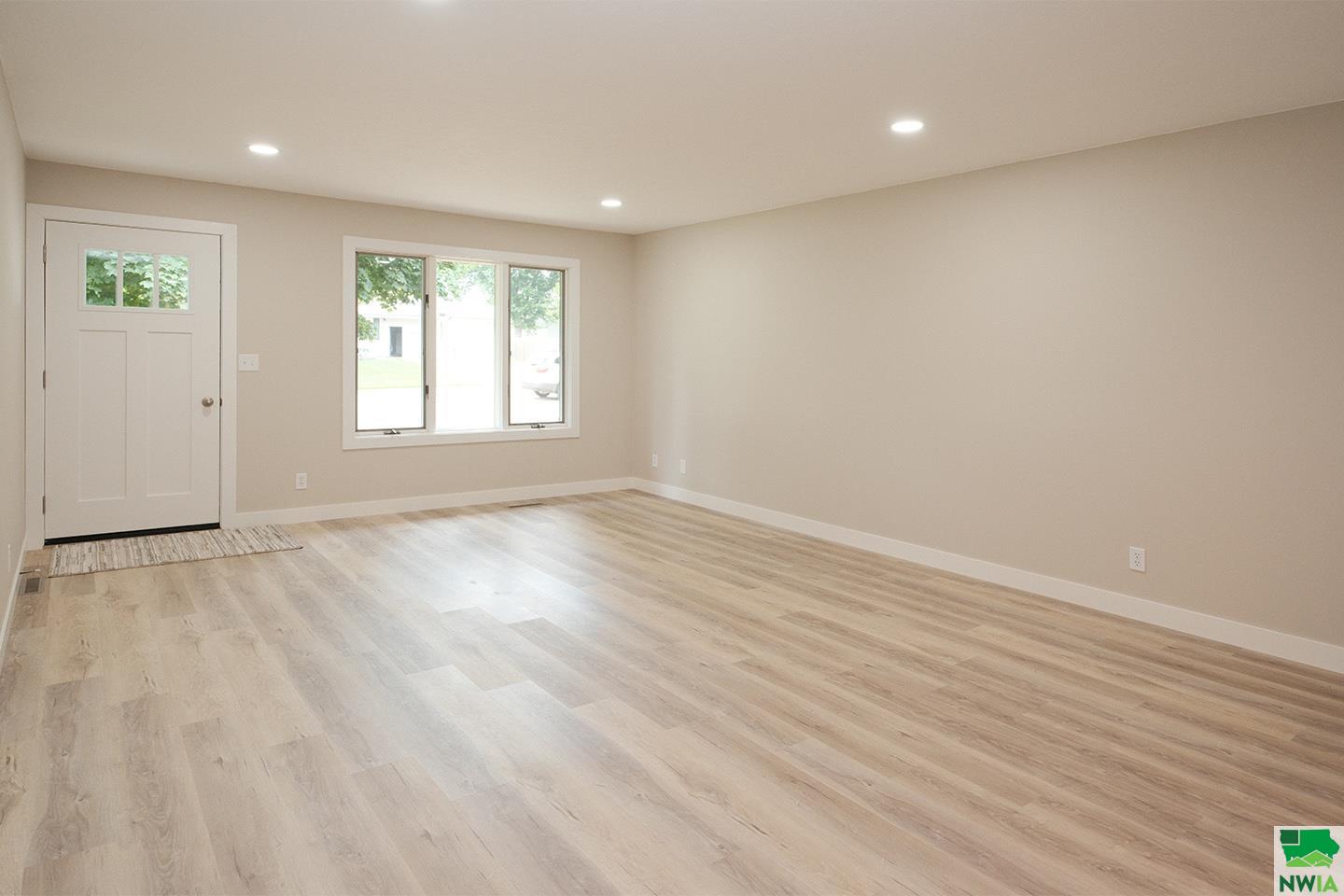 MLS #829551