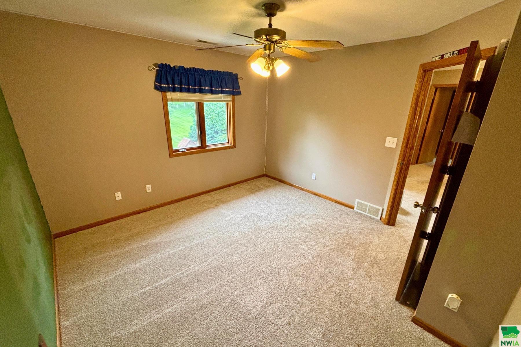 MLS #829556