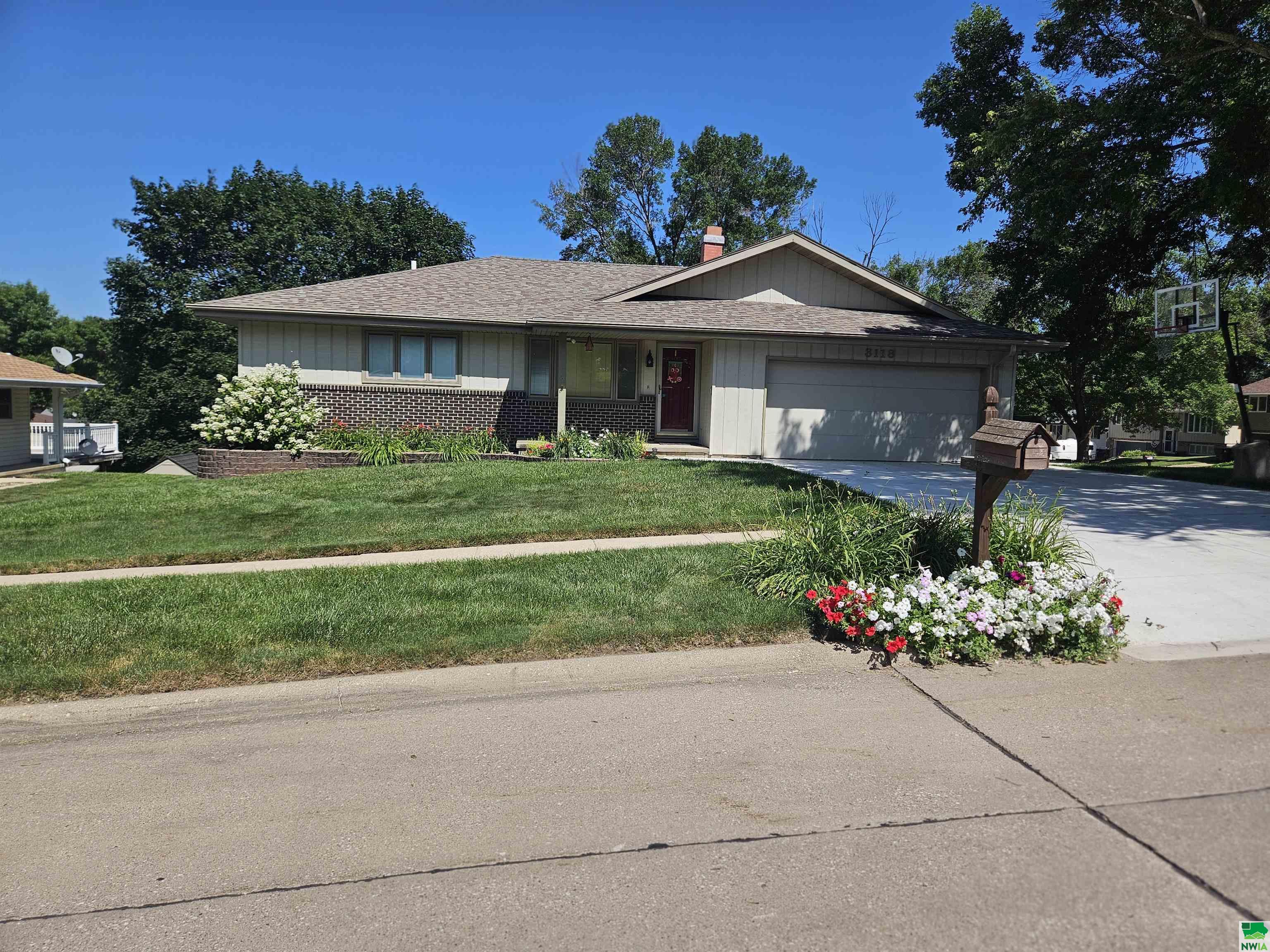 3118 Cedar Street S, Sioux City, IA 51106 