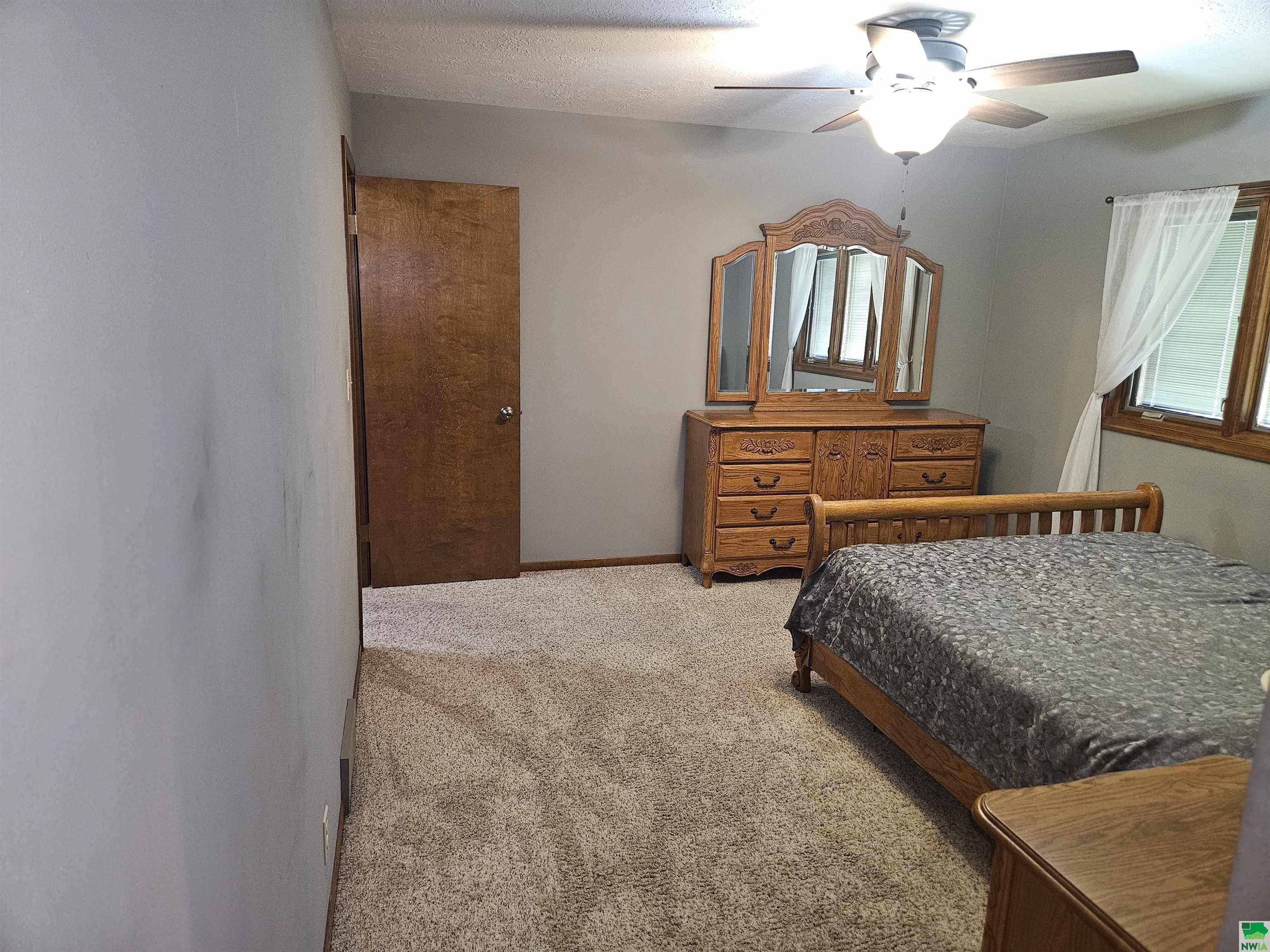 MLS #829560