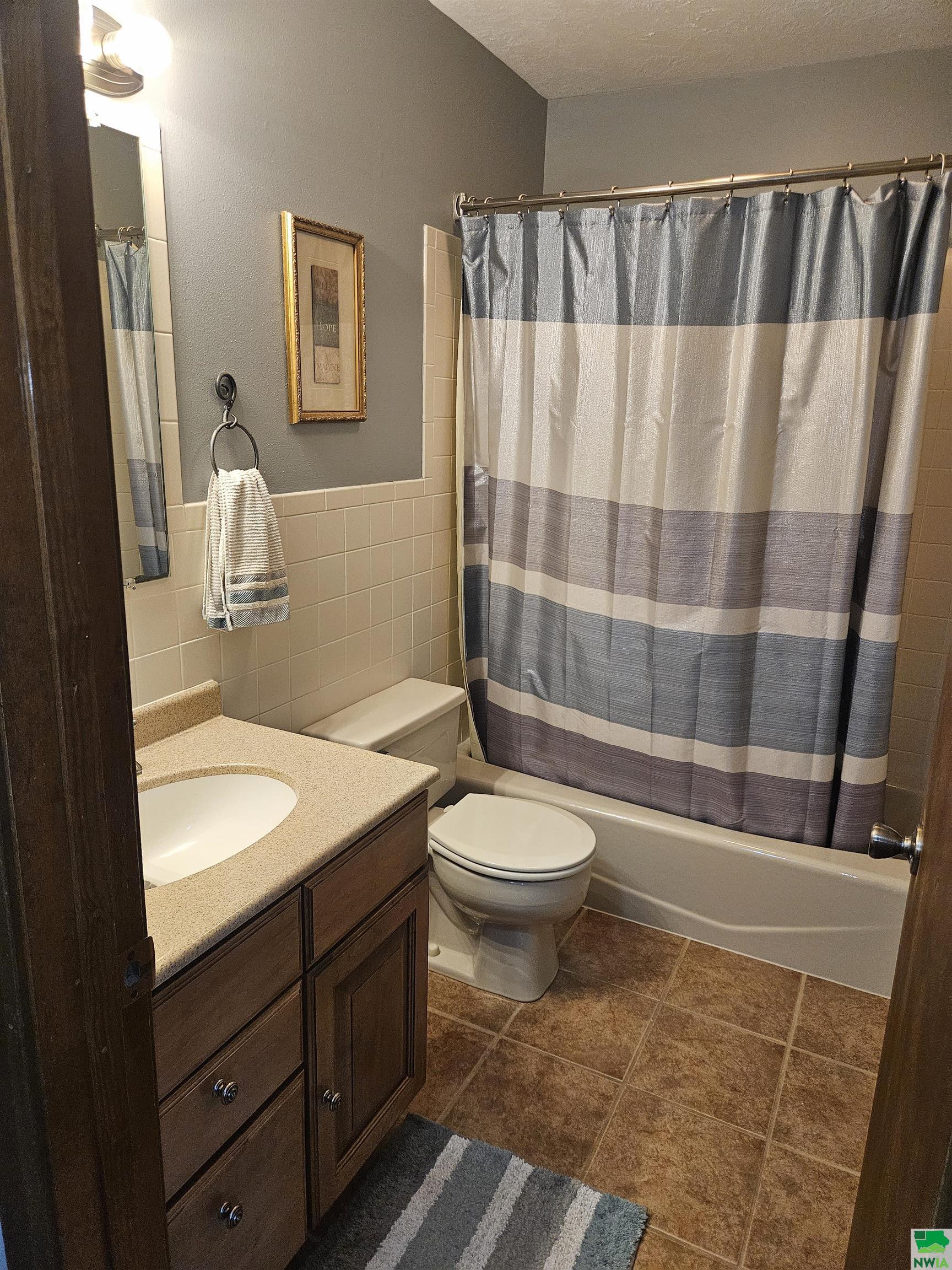MLS #829560