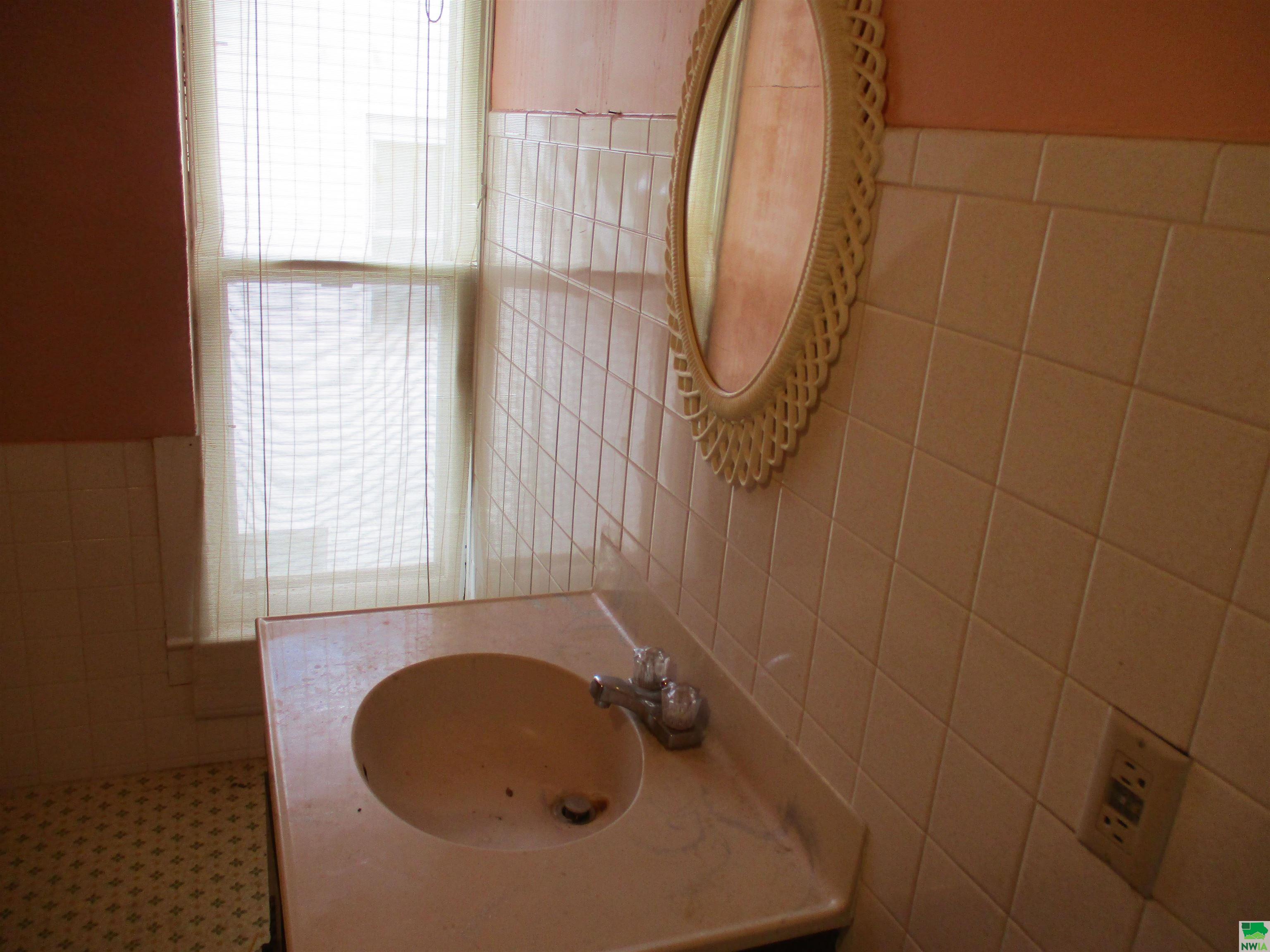 MLS #829563