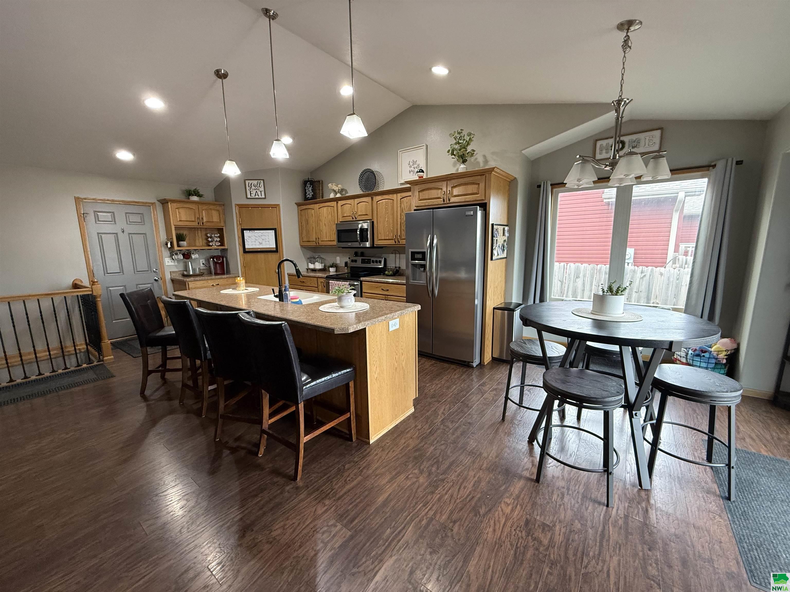 MLS #829572