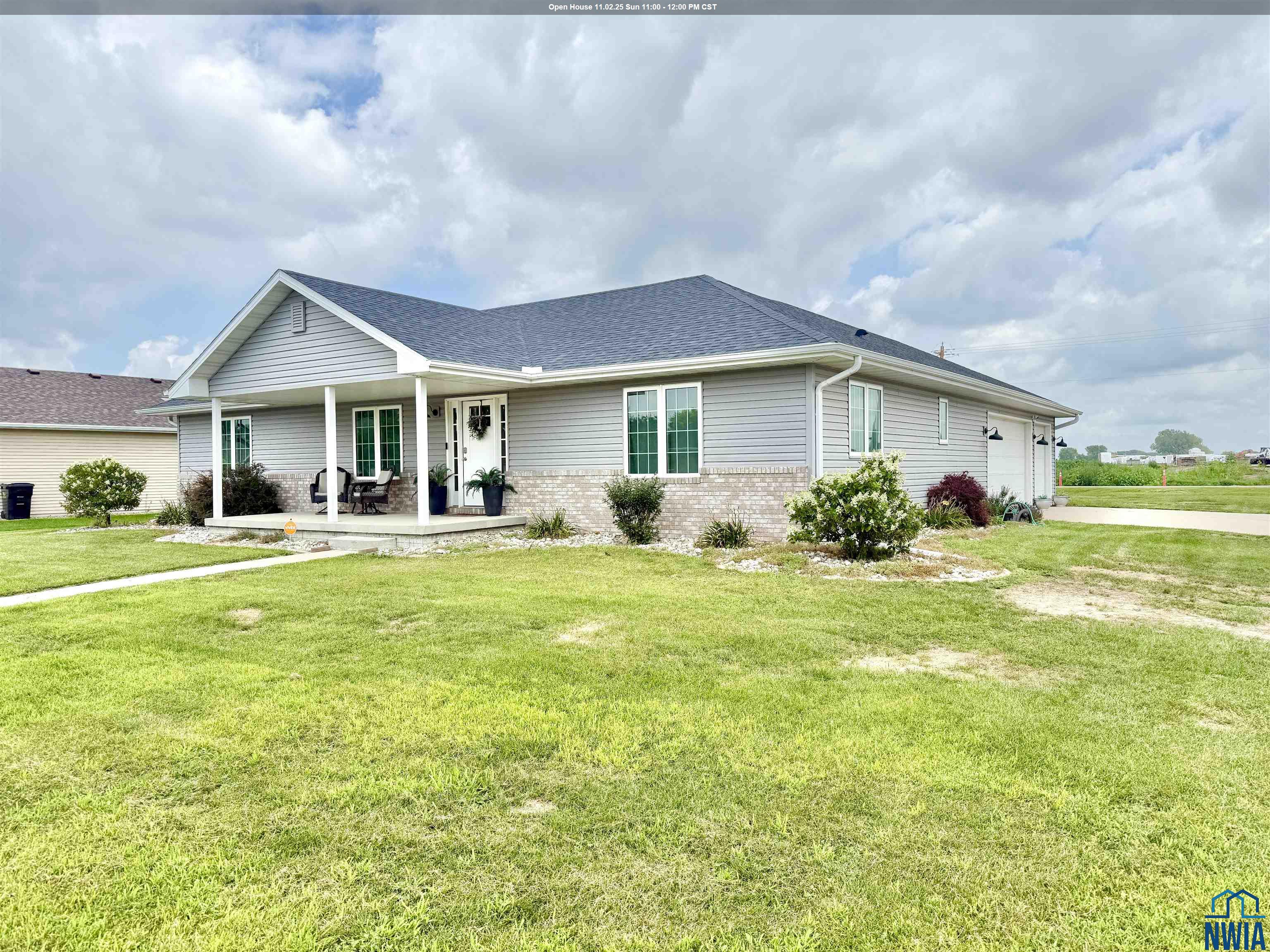 1302 CLAIRMONT CIR, Sergeant Bluff, IA 51054 