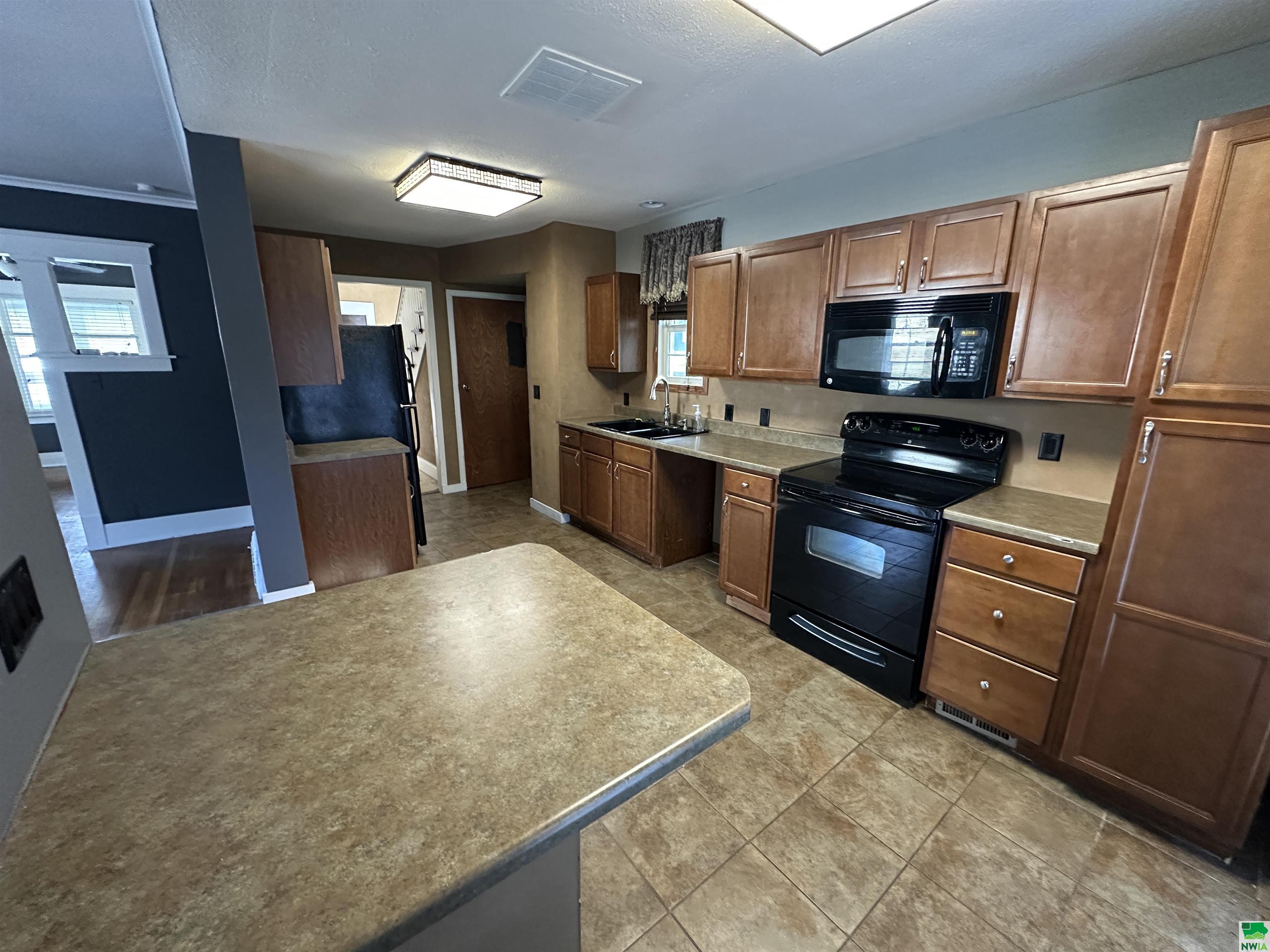 MLS #829575