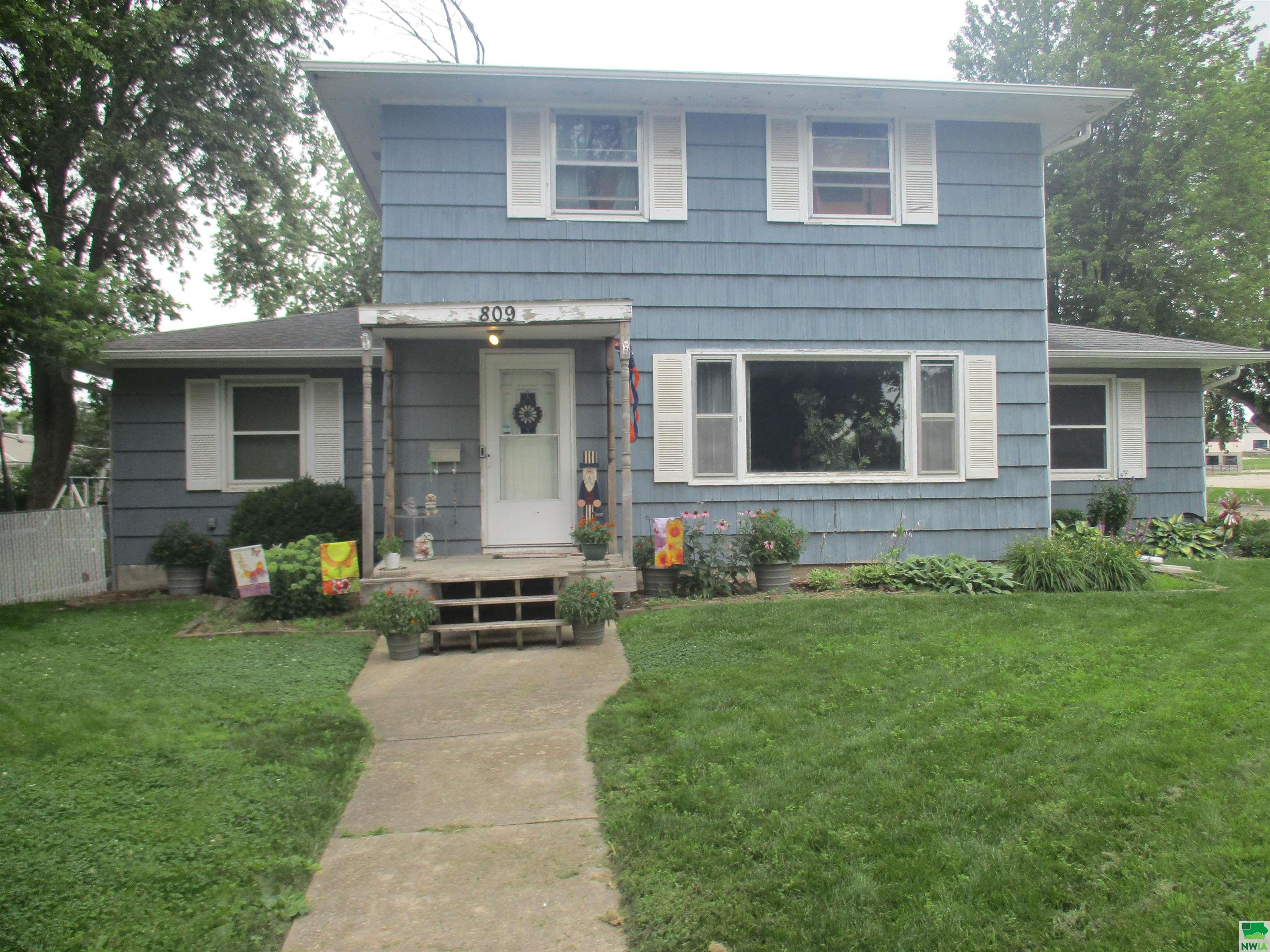809 1st Street N, Cherokee, IA 51012 