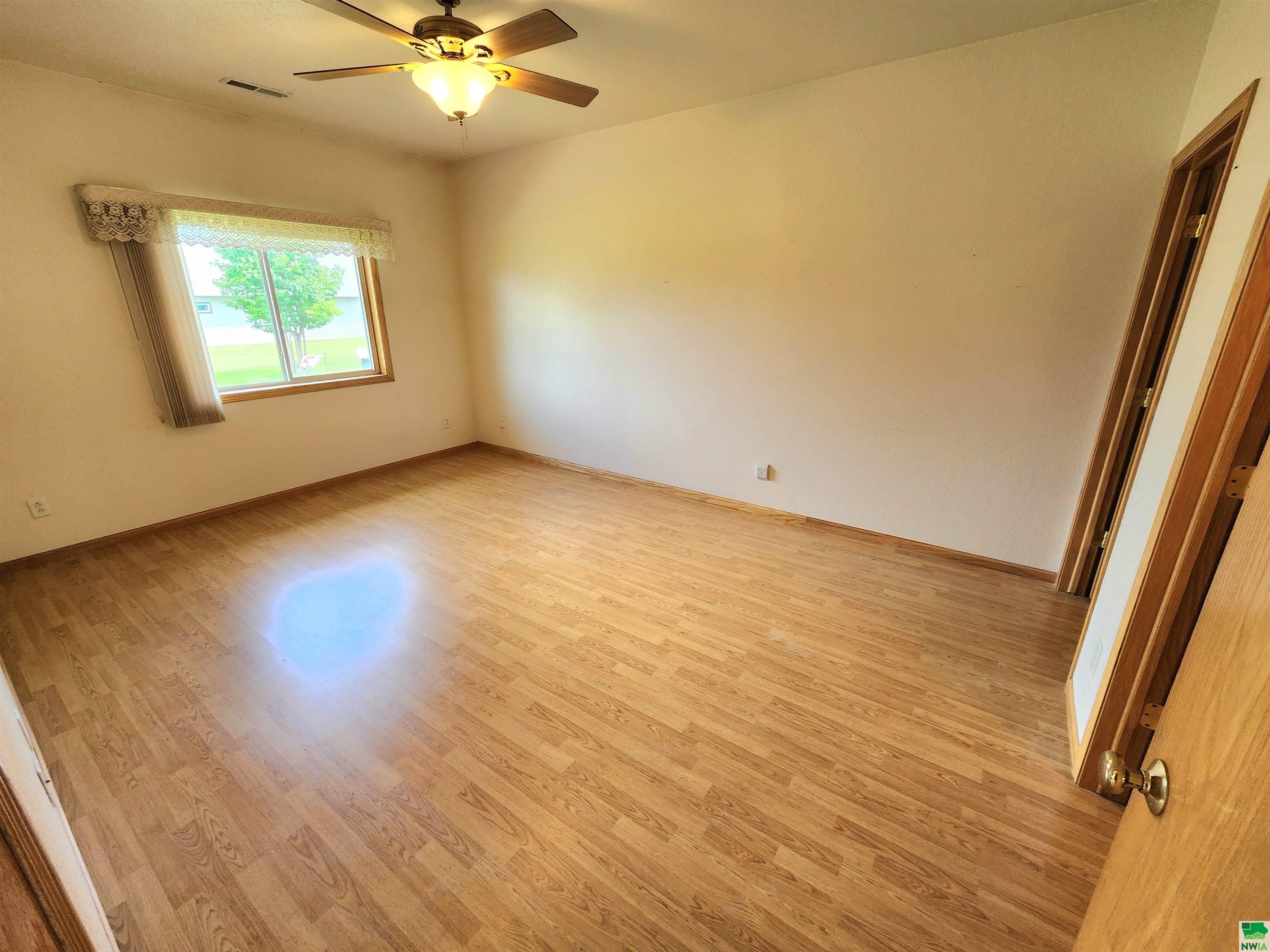 MLS #829584