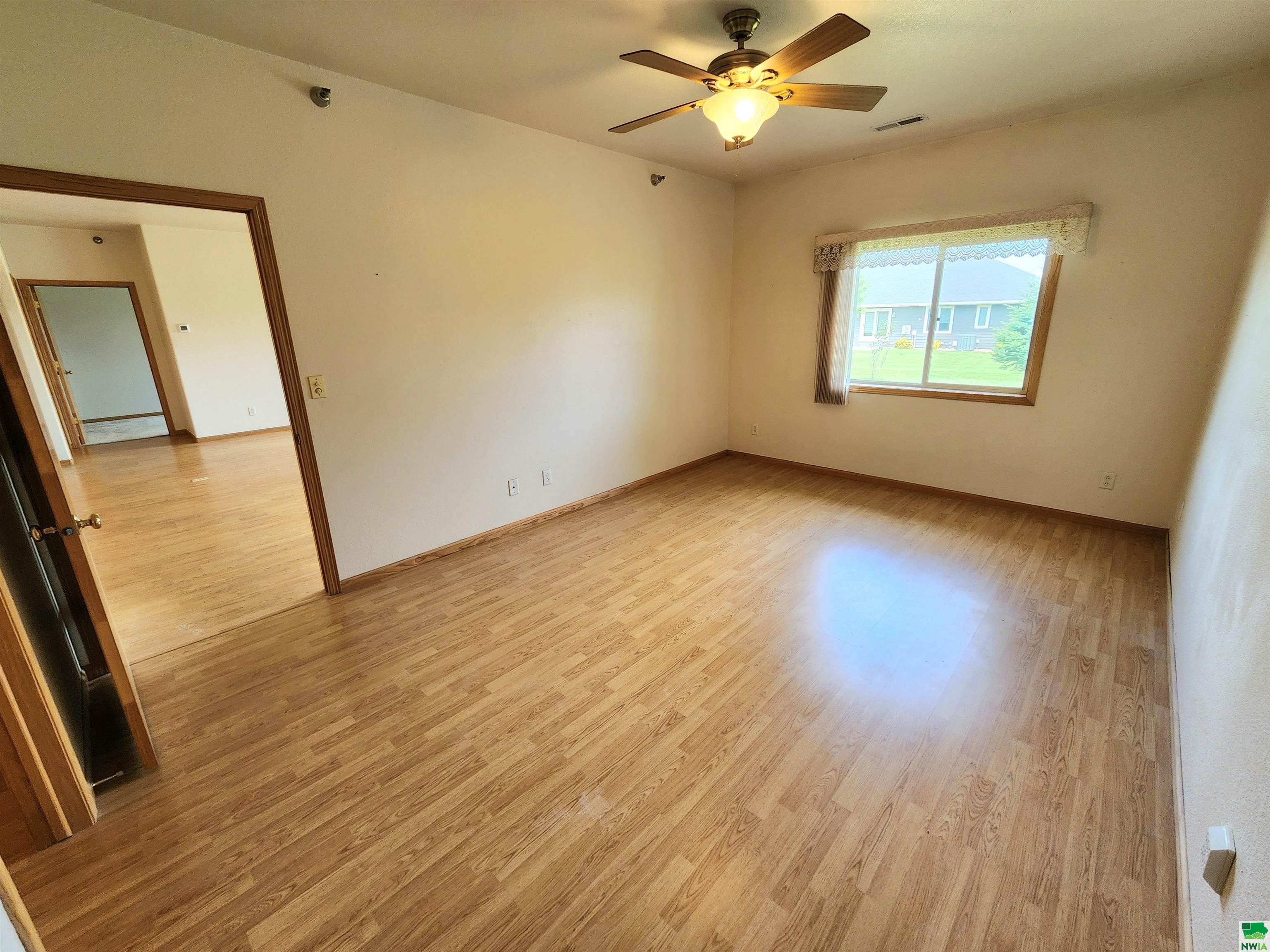 MLS #829584