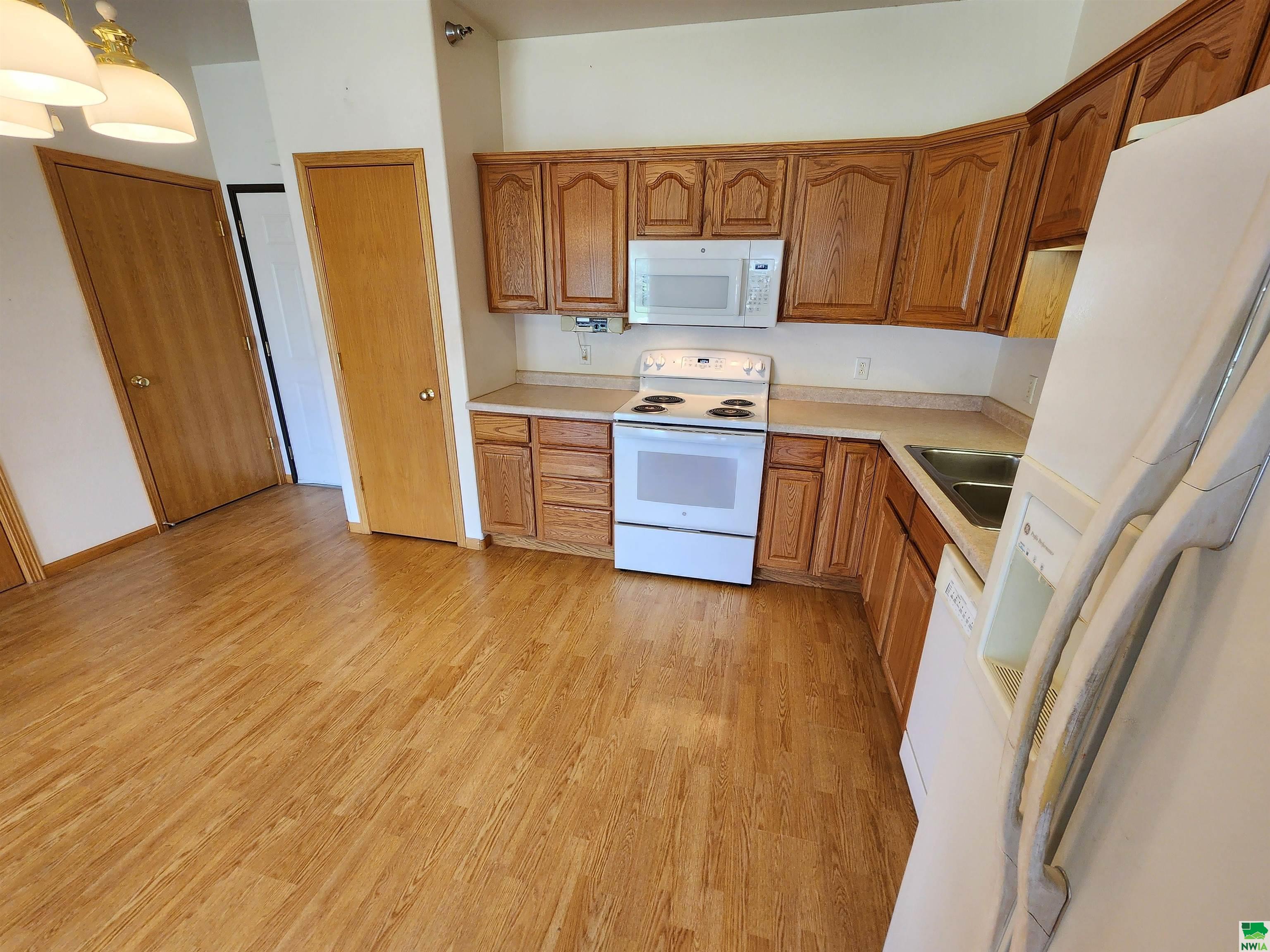 MLS #829584