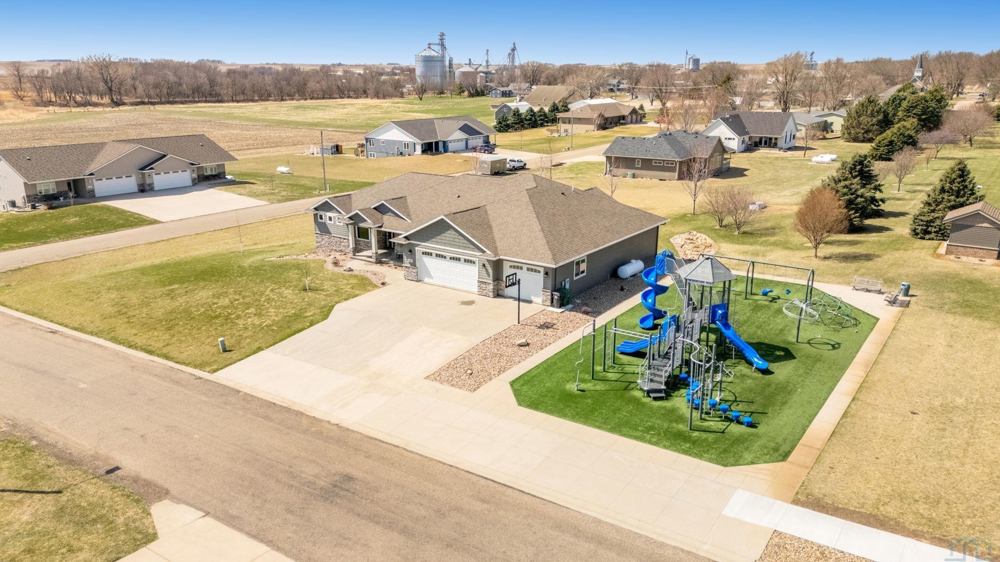 601 Meadowview Drive, Lester, IA 51242- 