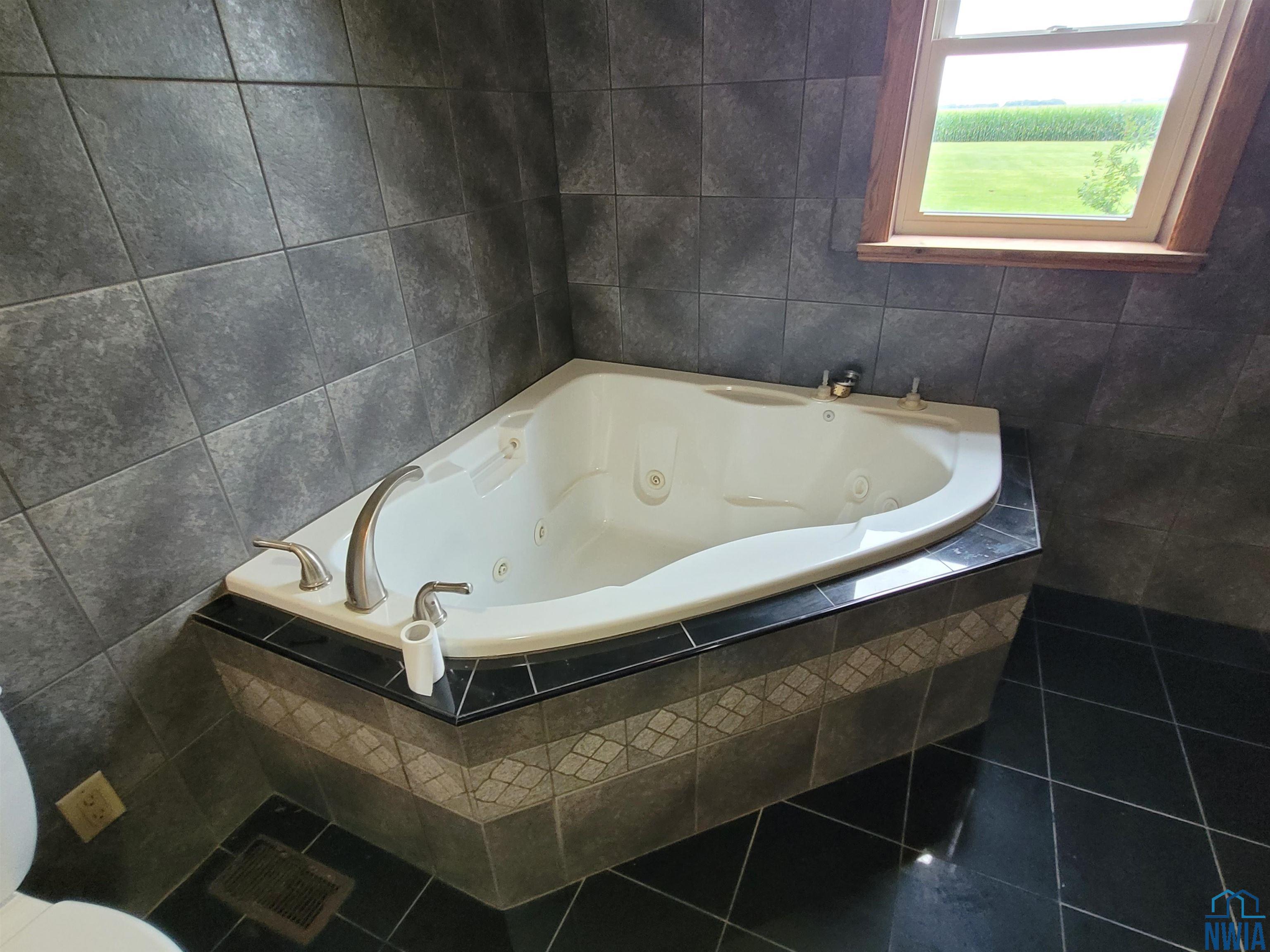 MLS #829636