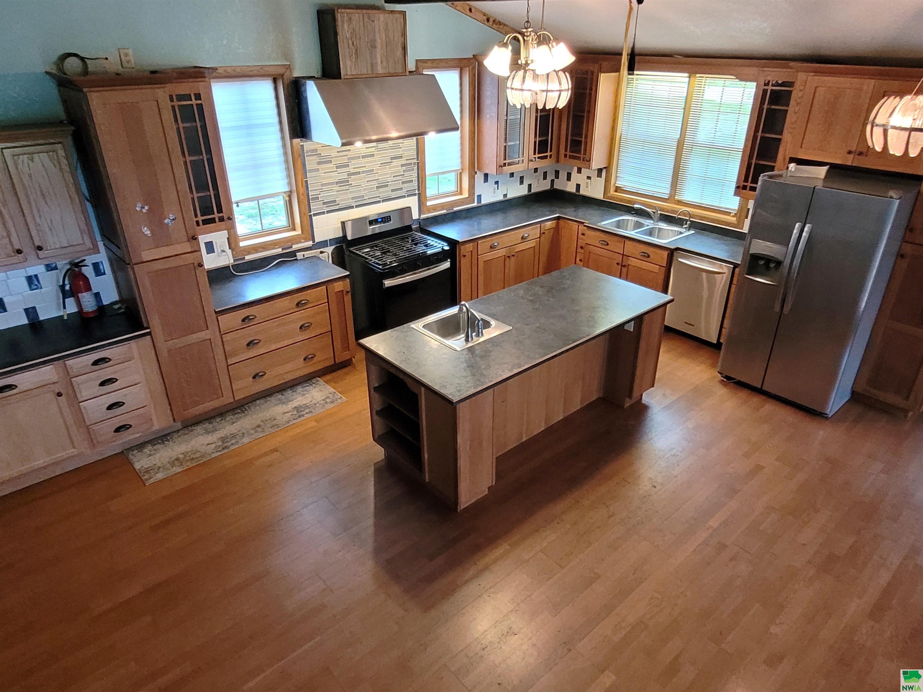 MLS #829636