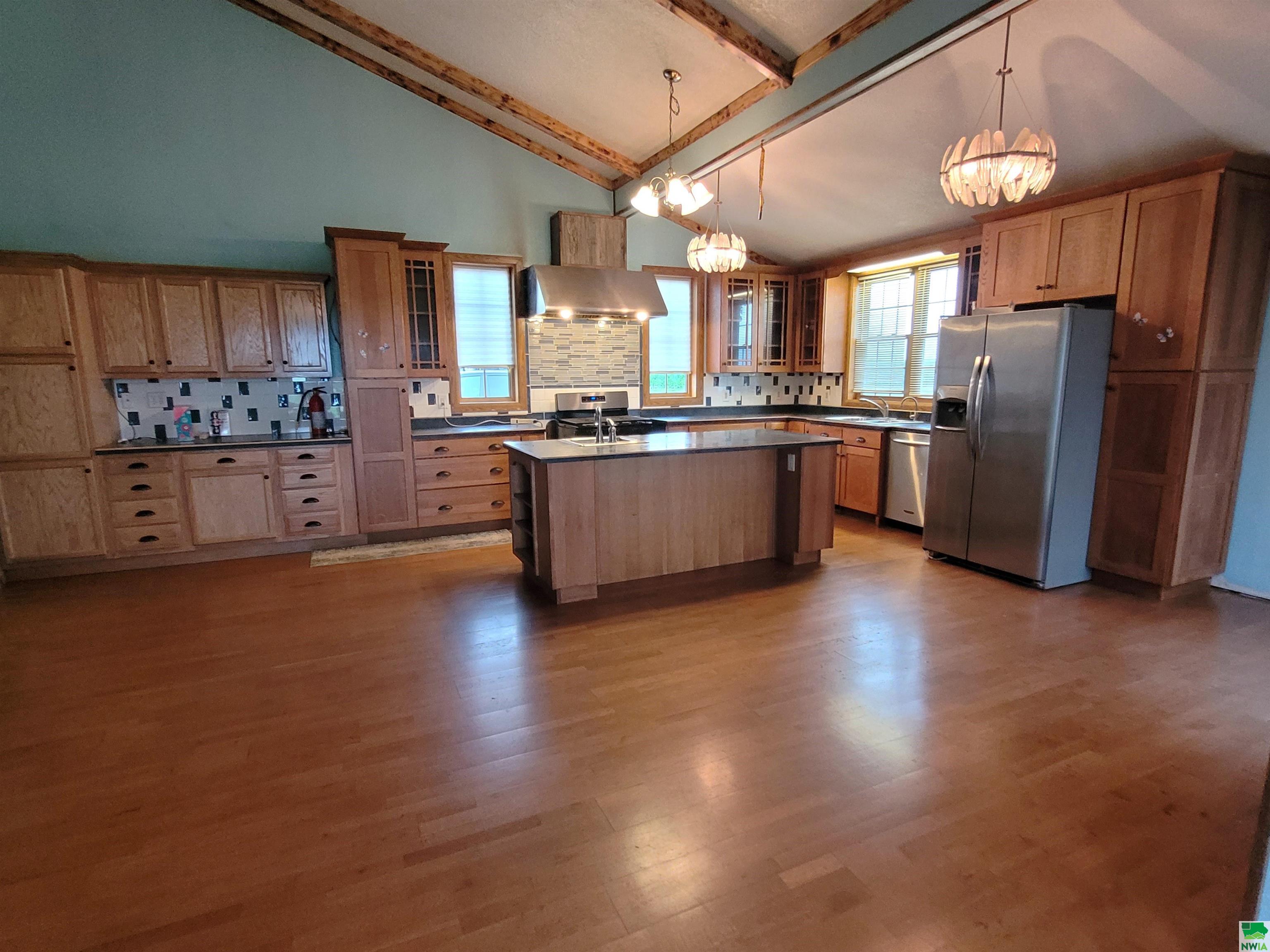 MLS #829636