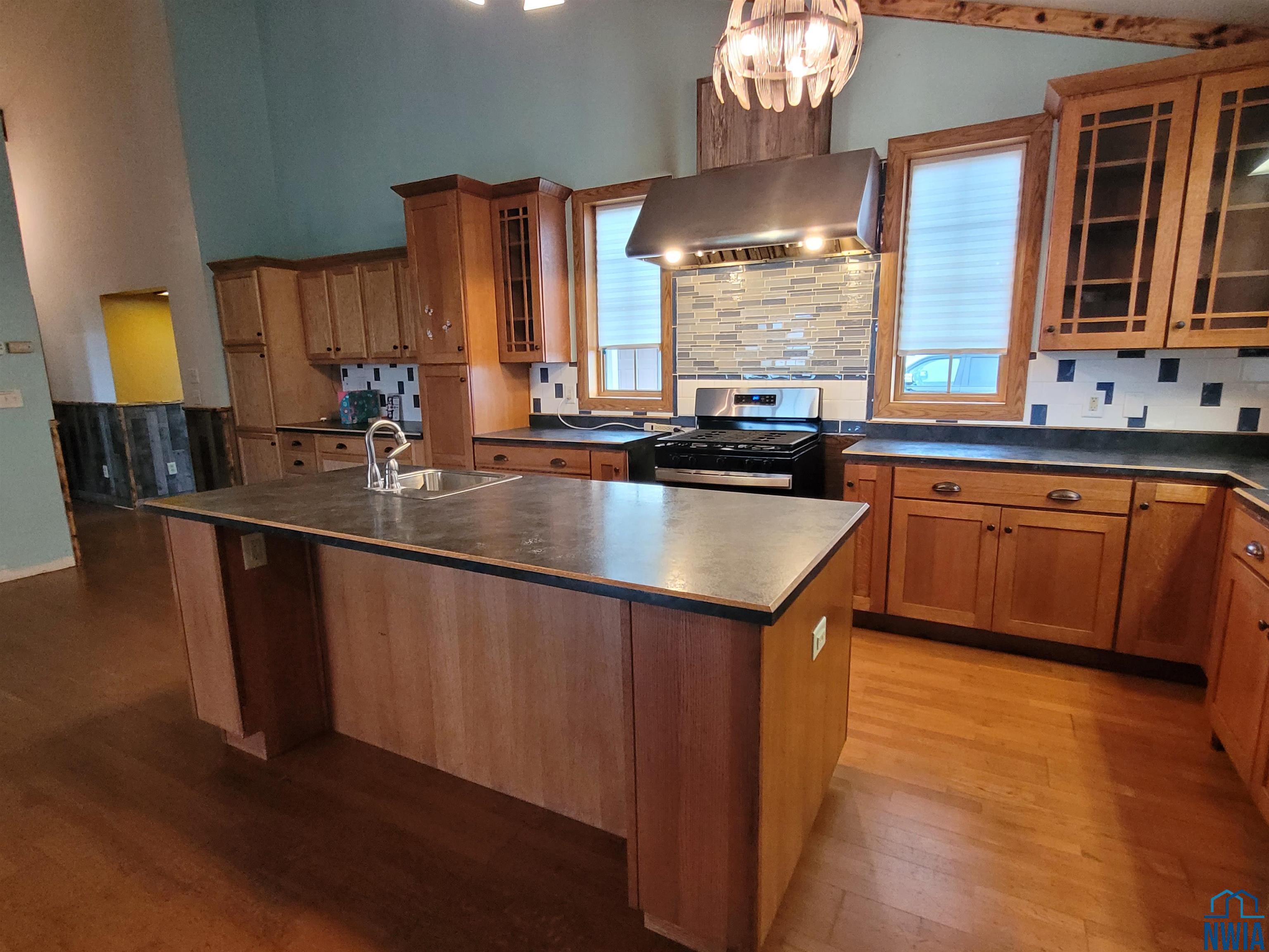MLS #829636