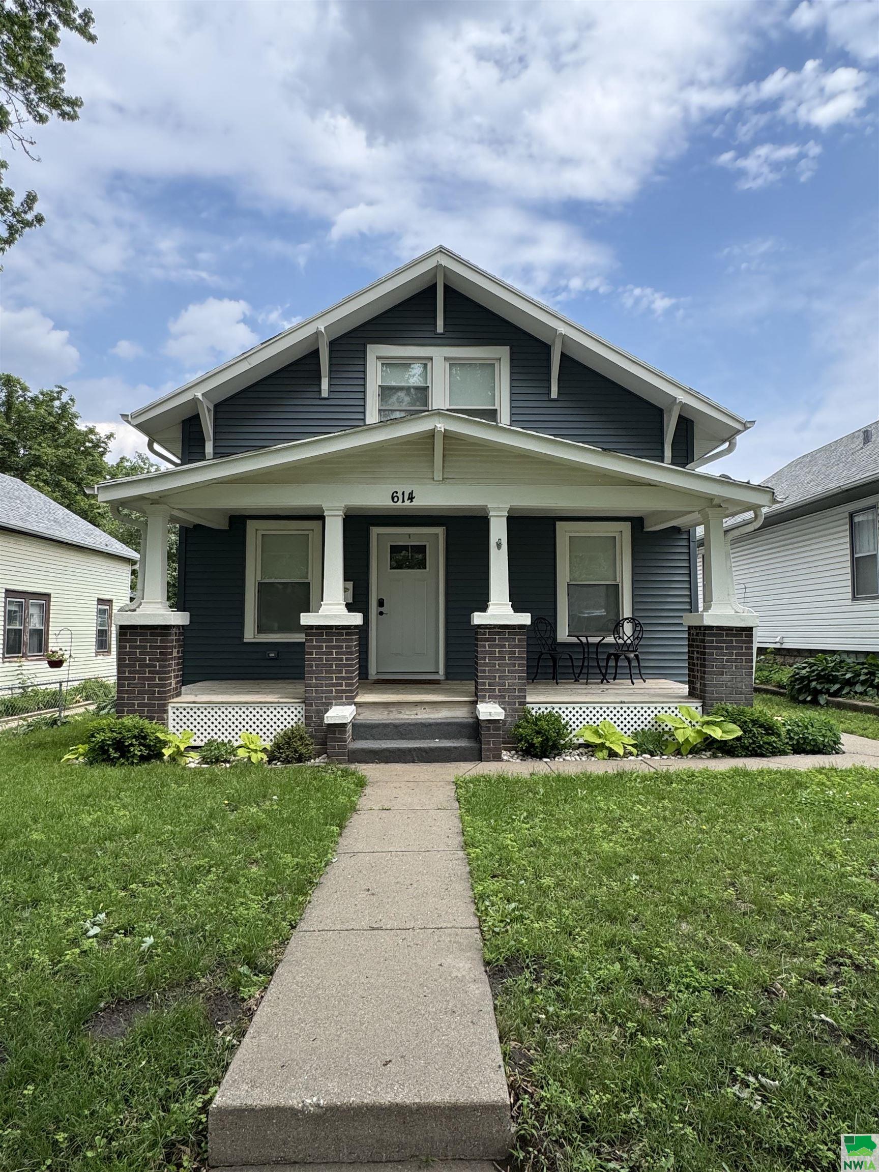 614 Westcott St S, Sioux City, IA 51106 