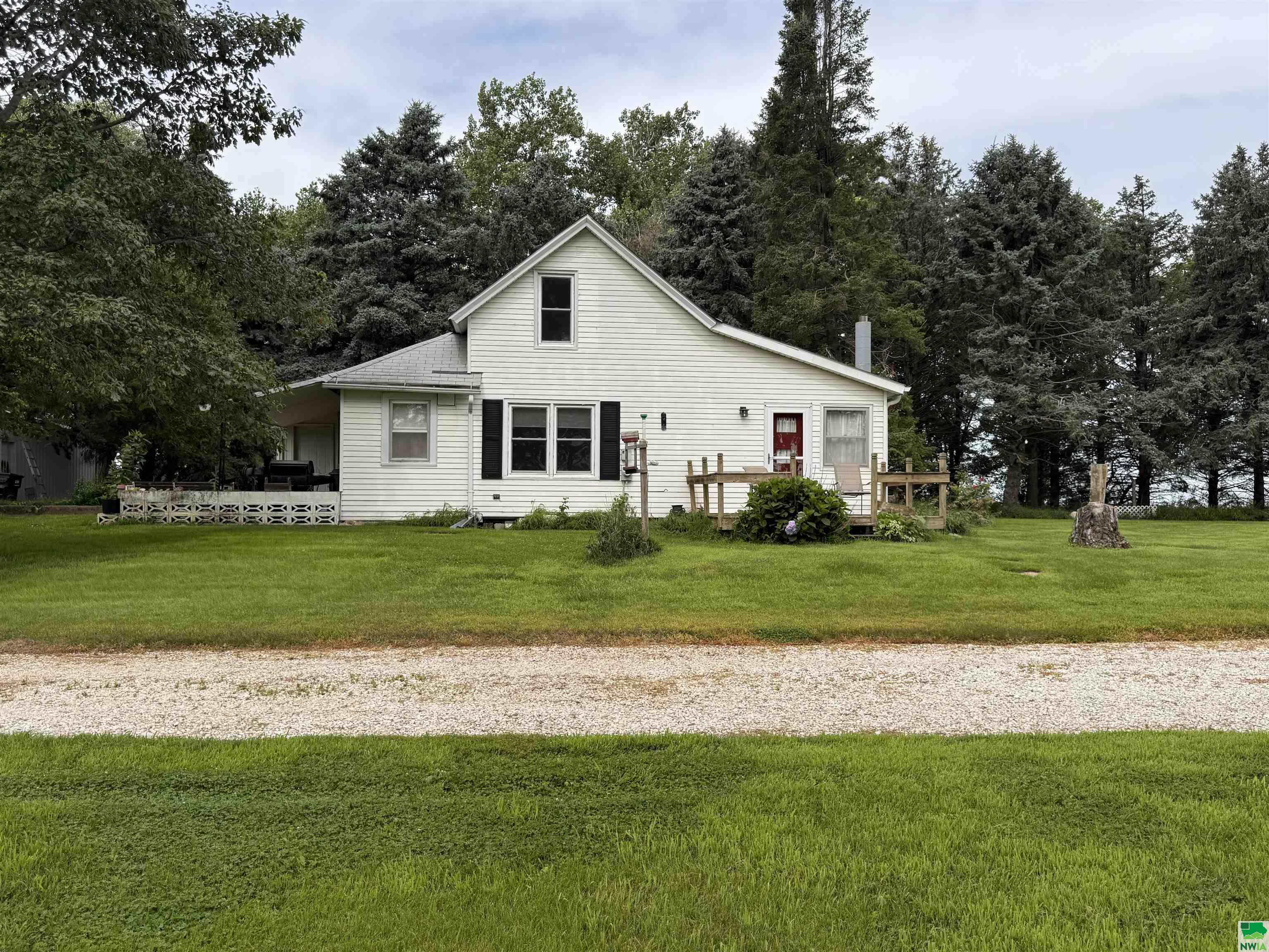 2468 110th St, Kingsley, IA 51028 
