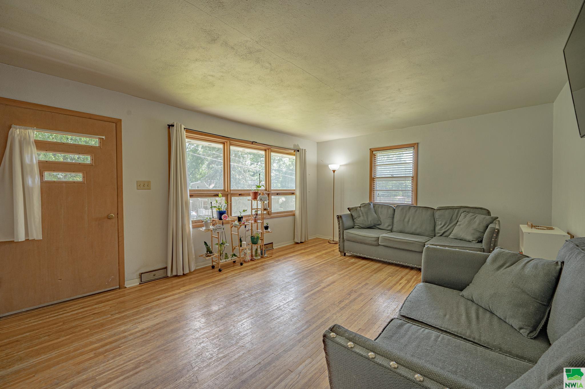 MLS #829645