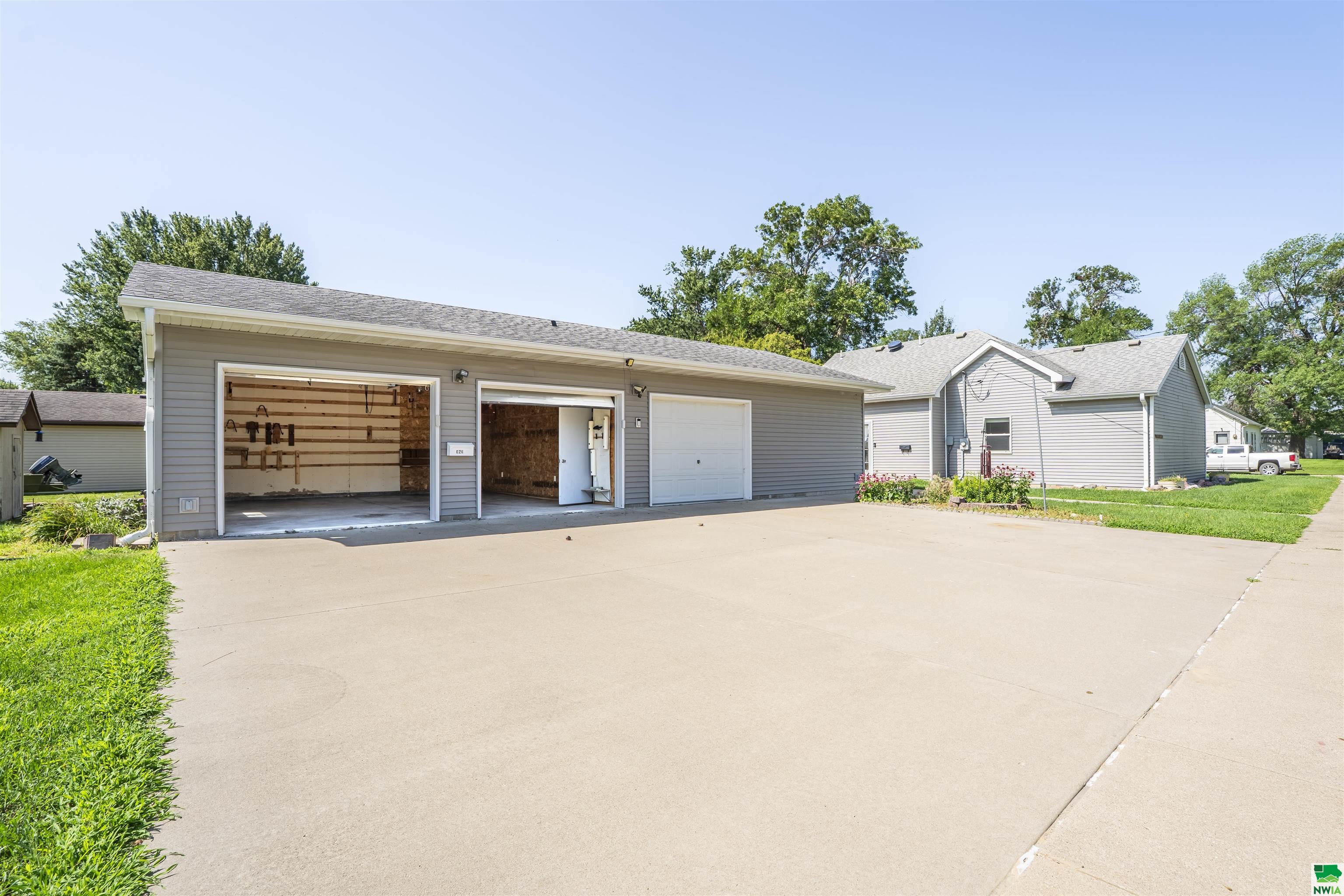 MLS #829647