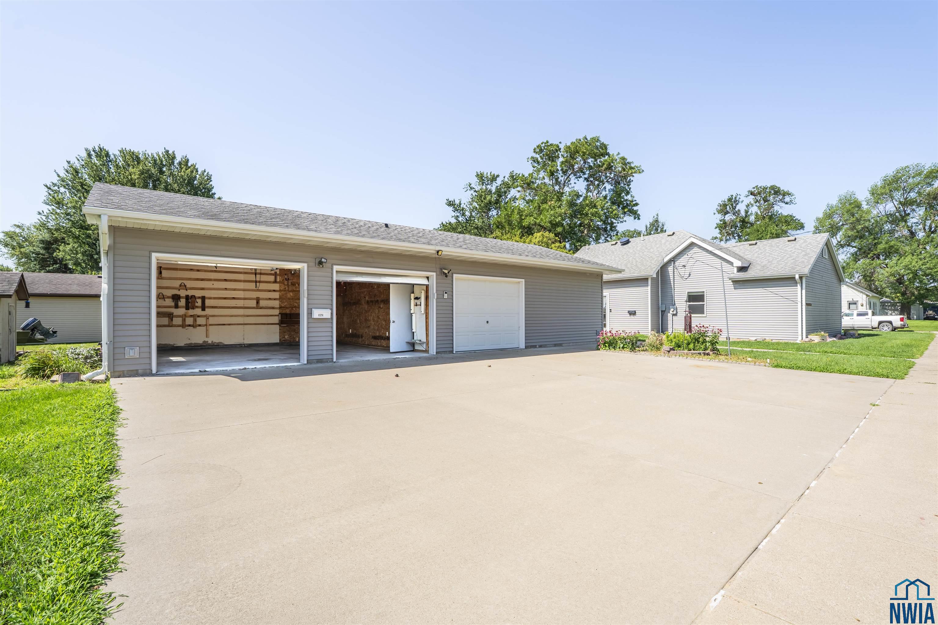 MLS #829647