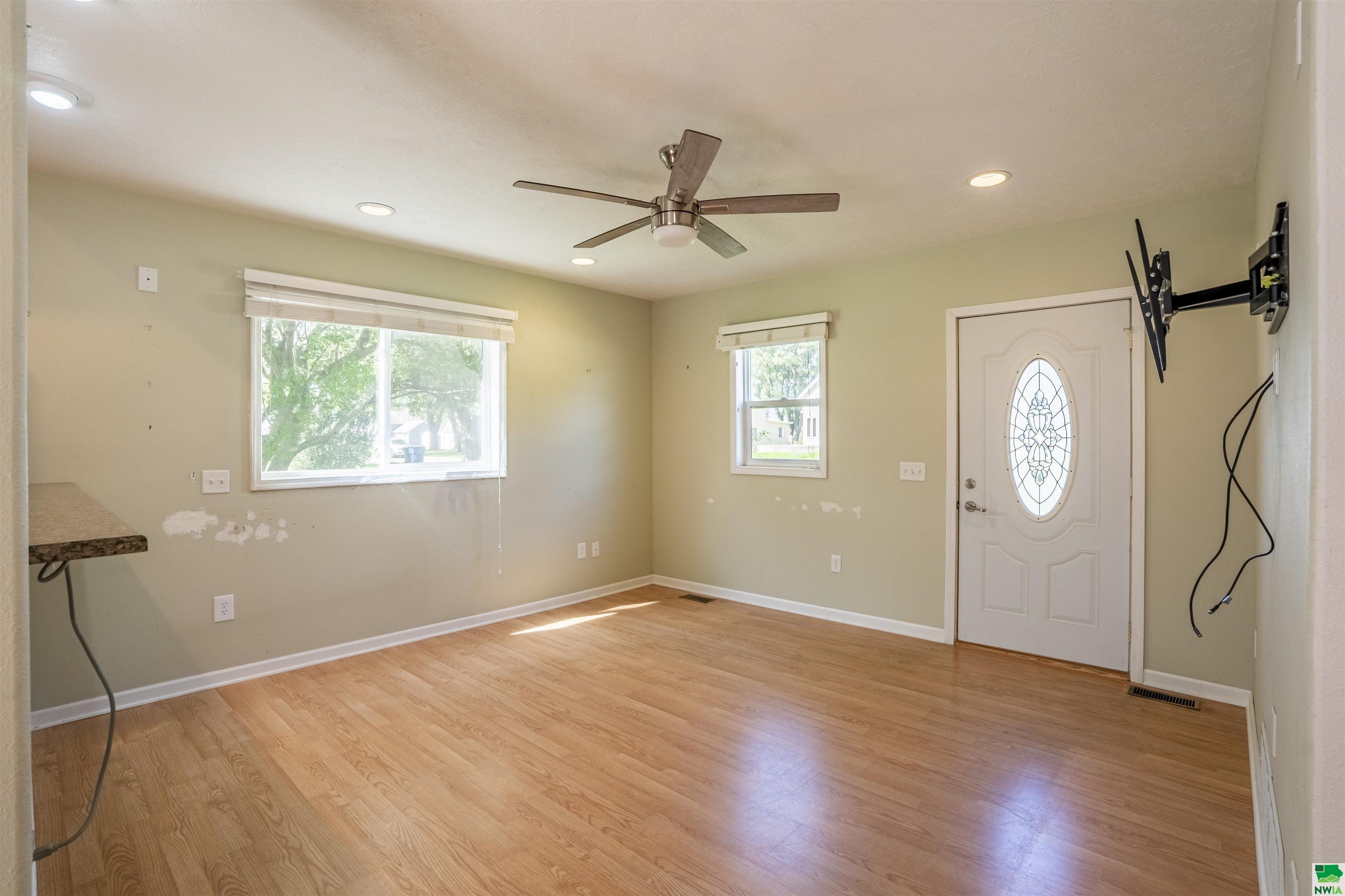 MLS #829647