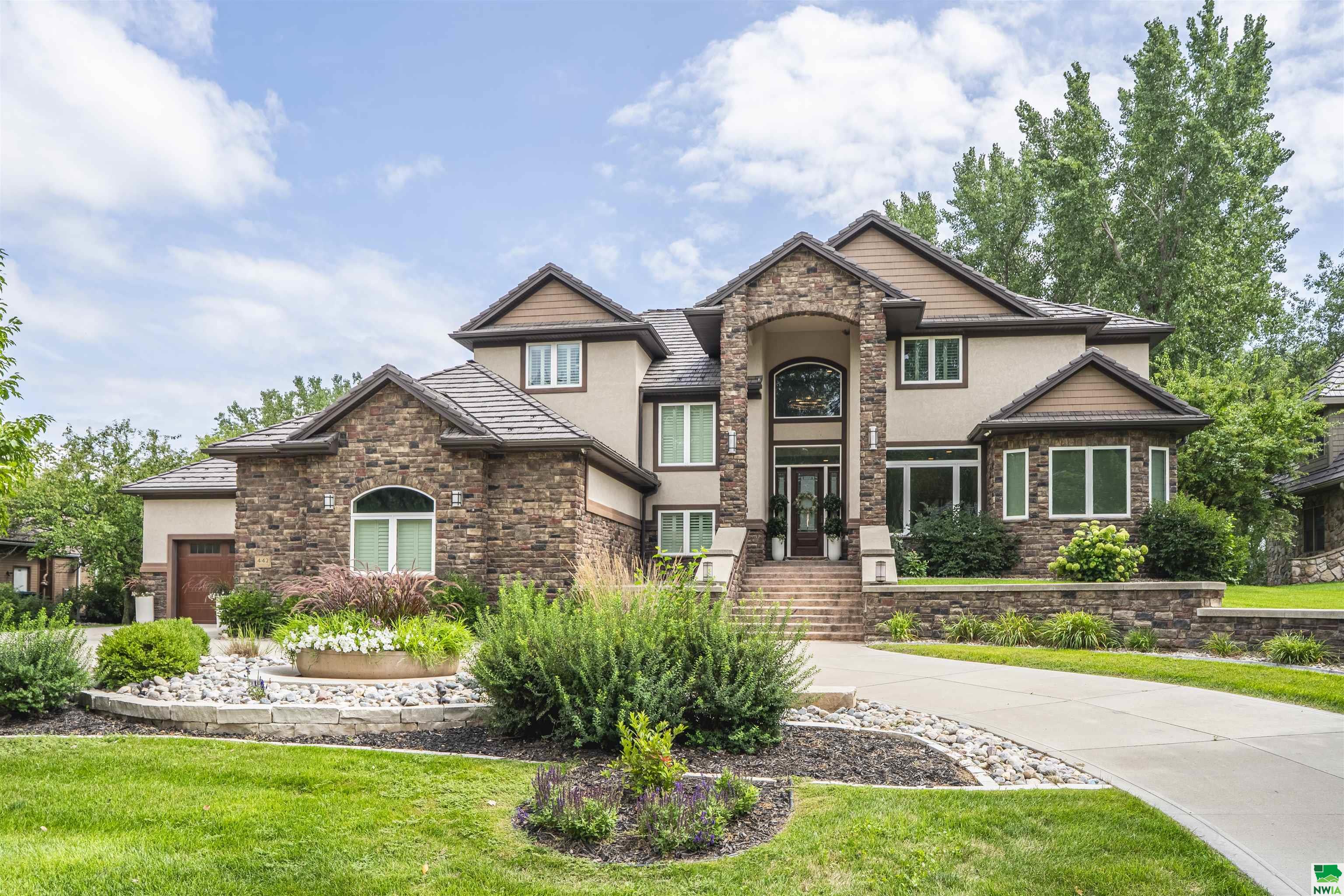 442 Firethorn Trail, Dakota Dunes, SD 57049 
