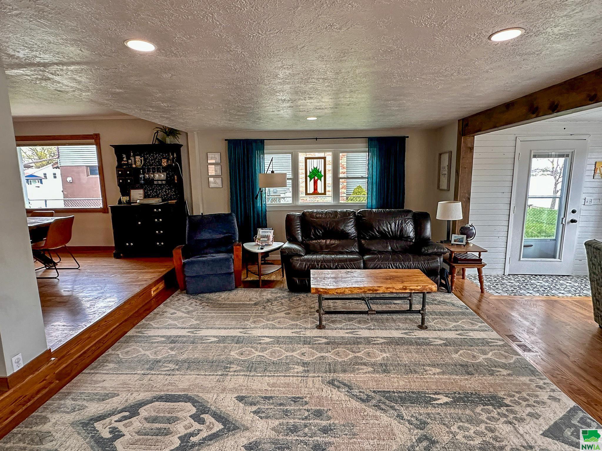 MLS #829663