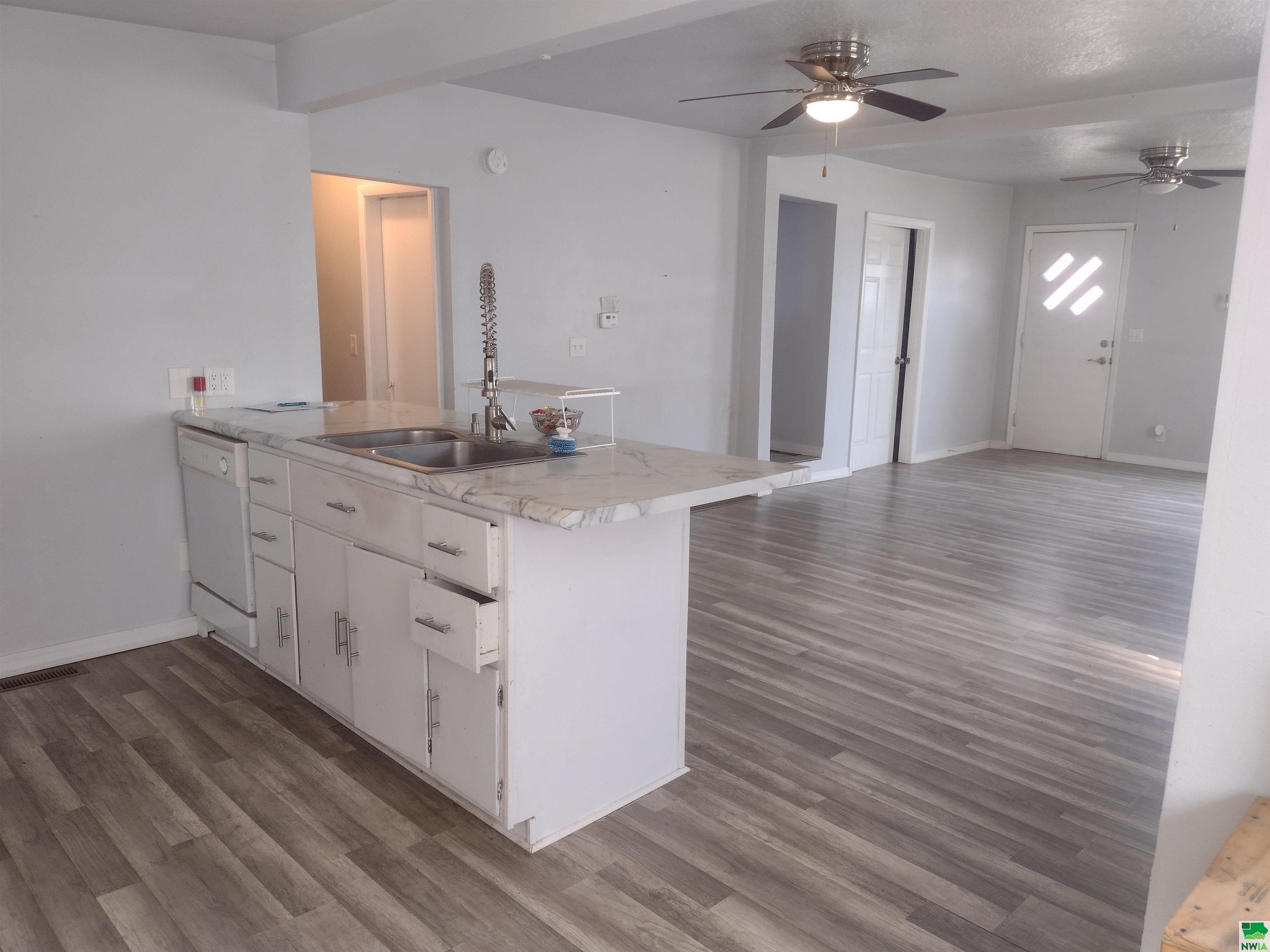 MLS #829672