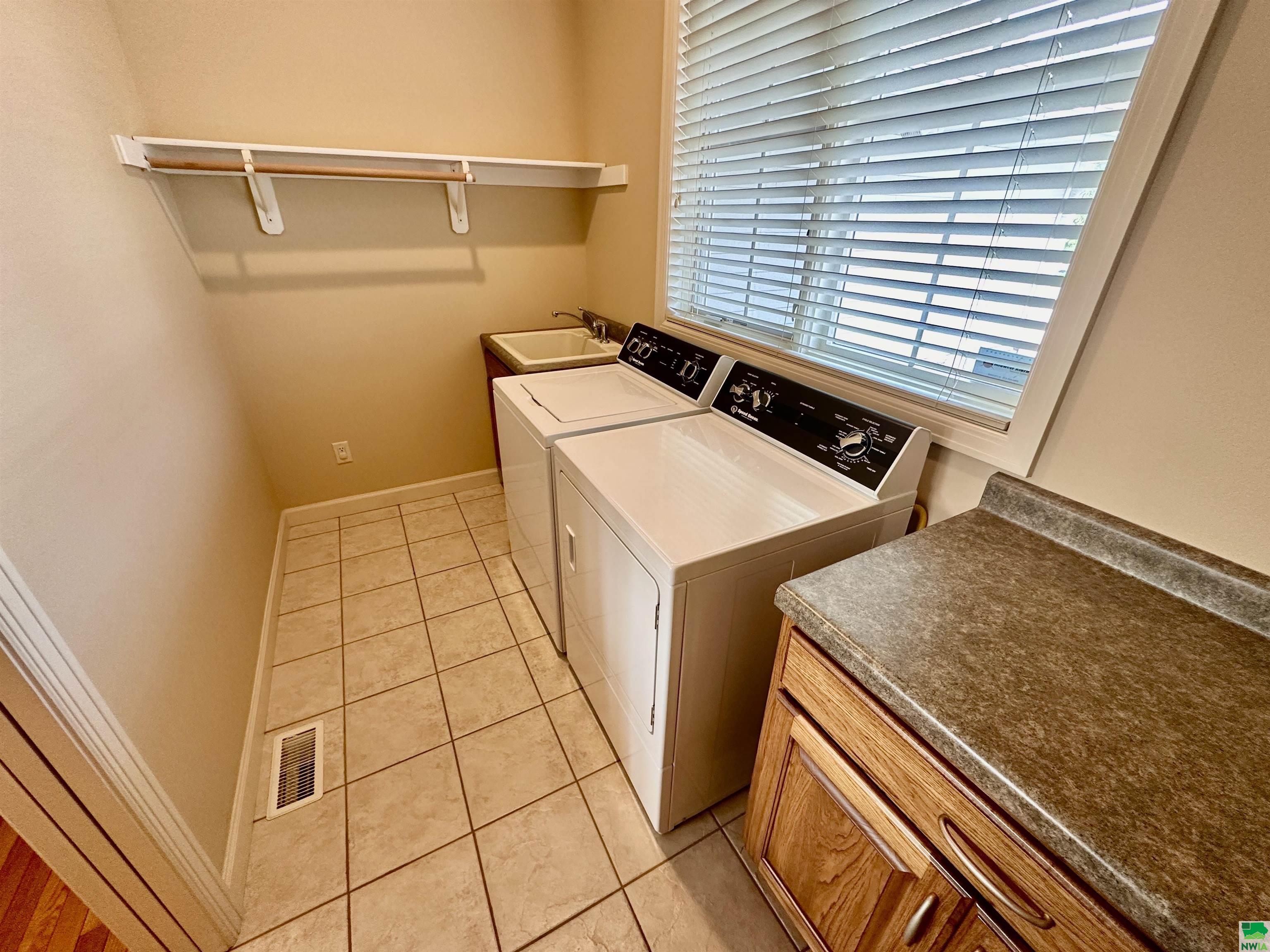 MLS #829674