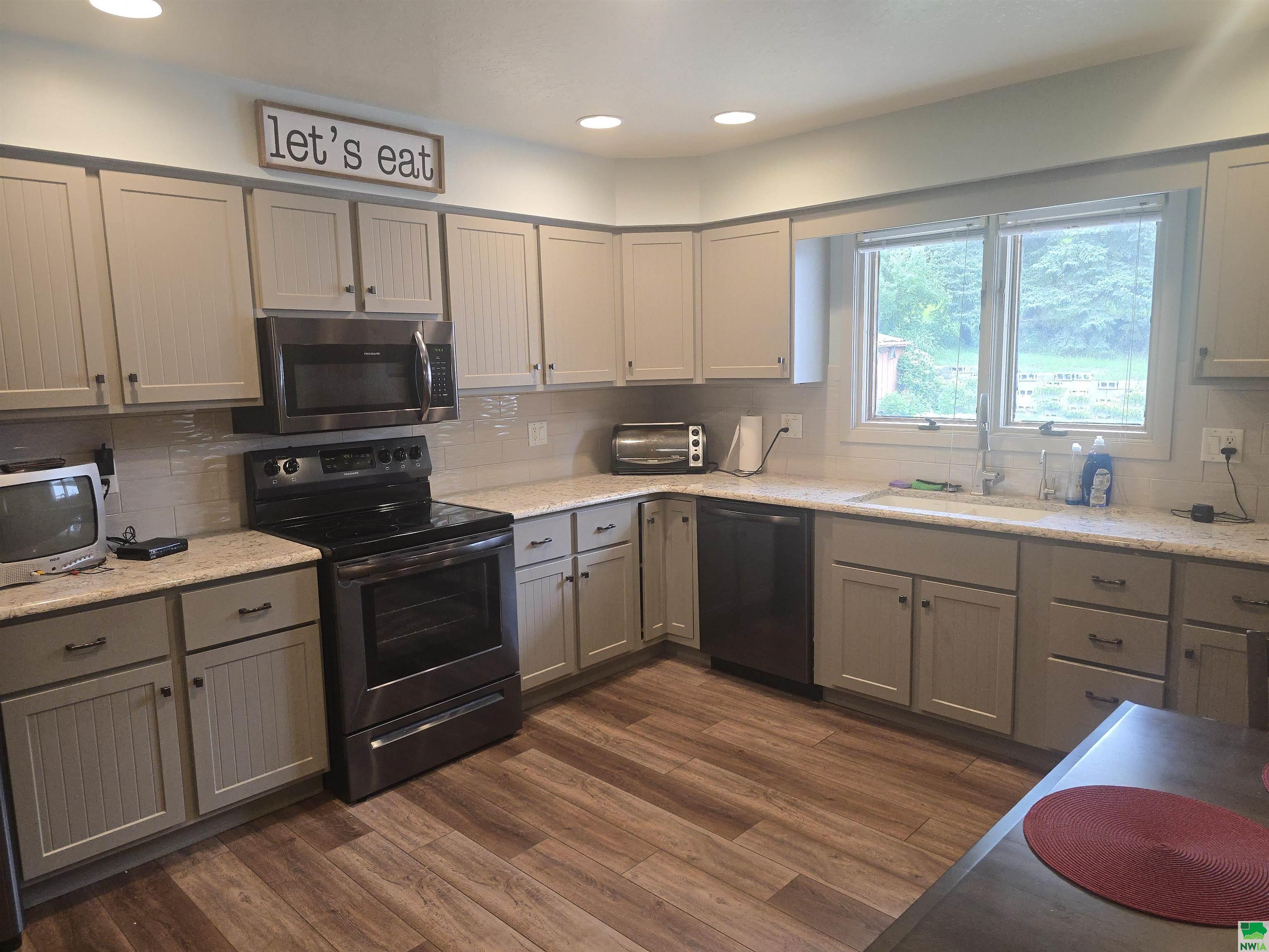 MLS #829675