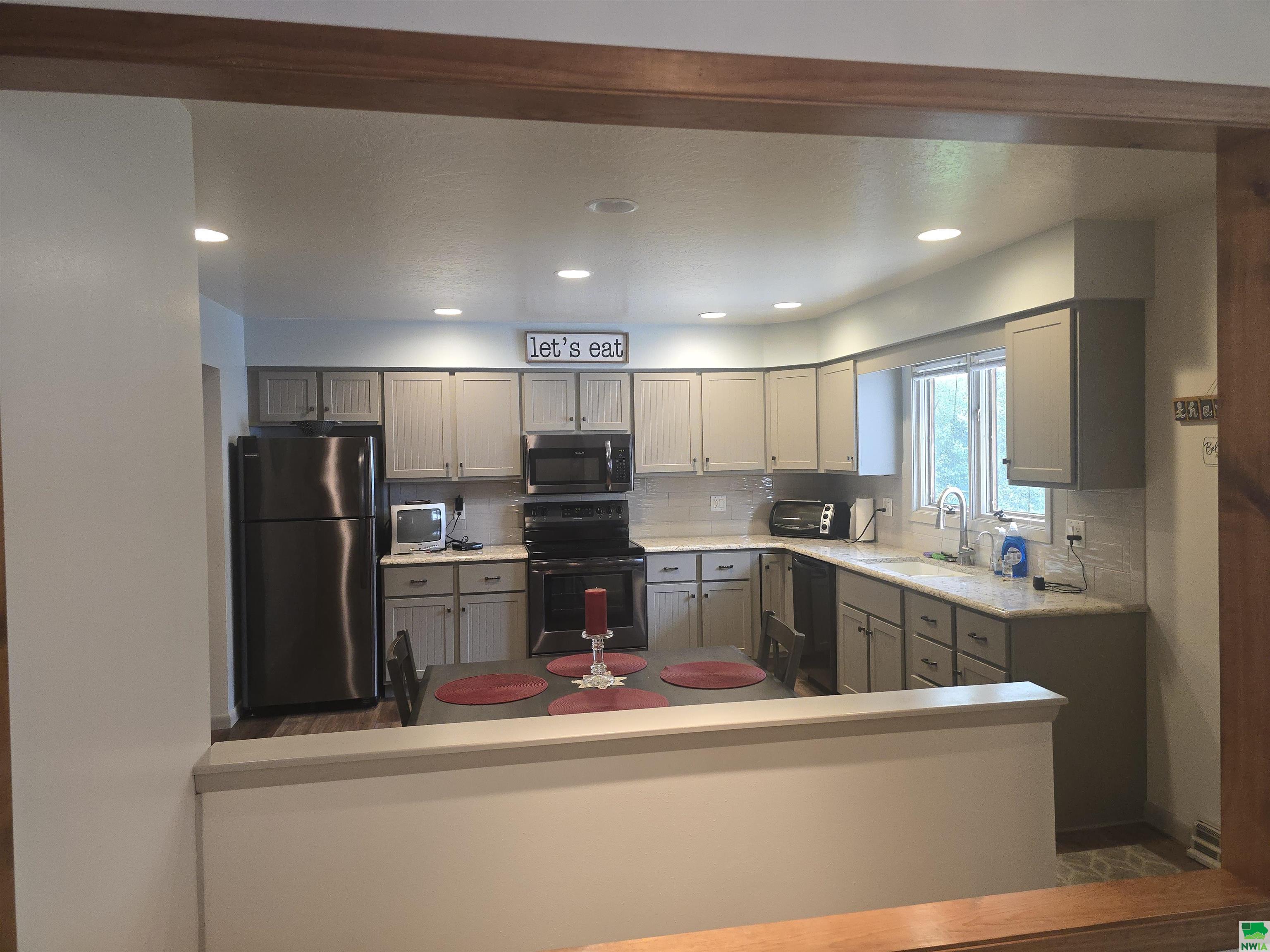 MLS #829675