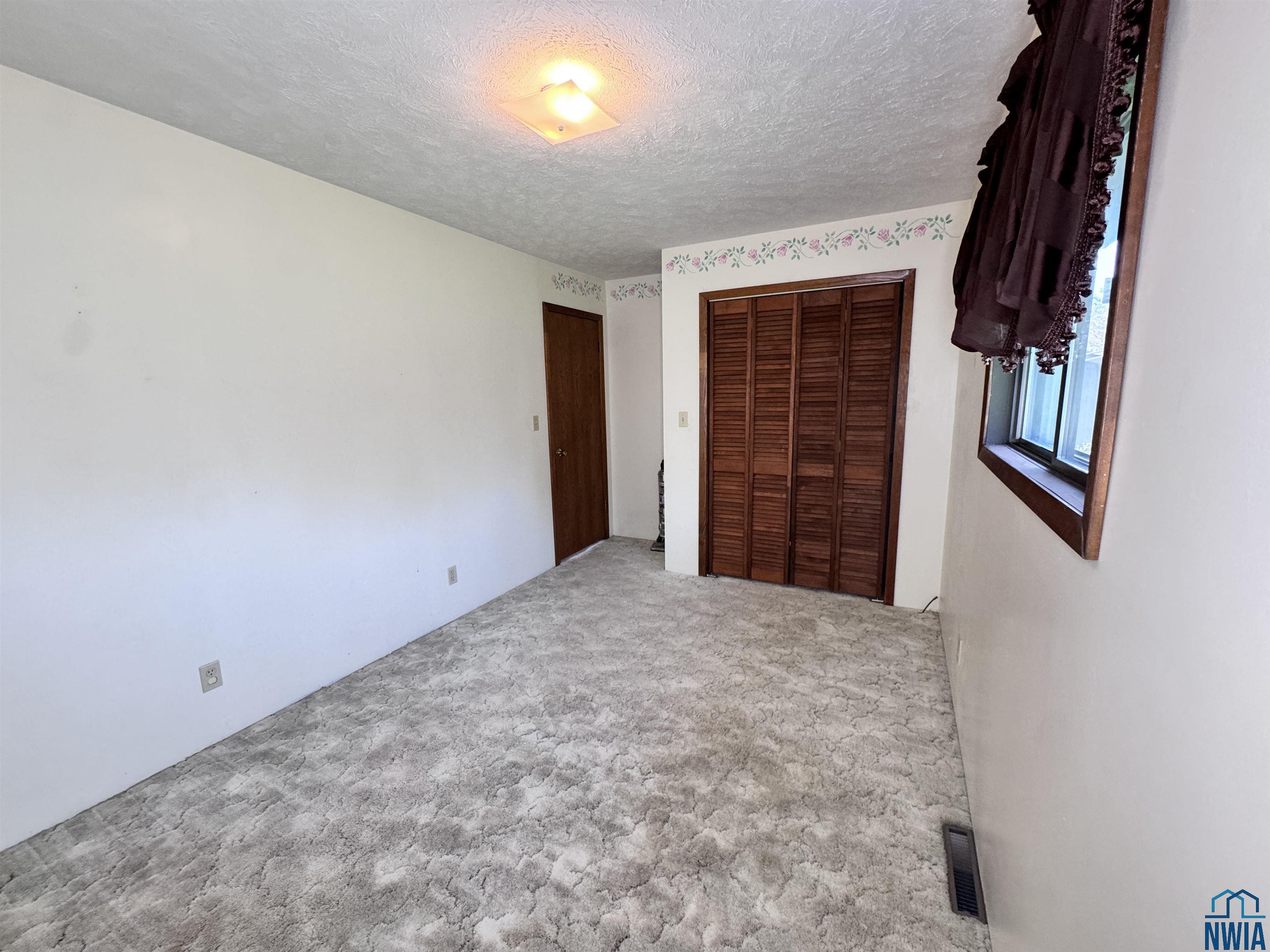 MLS #829677