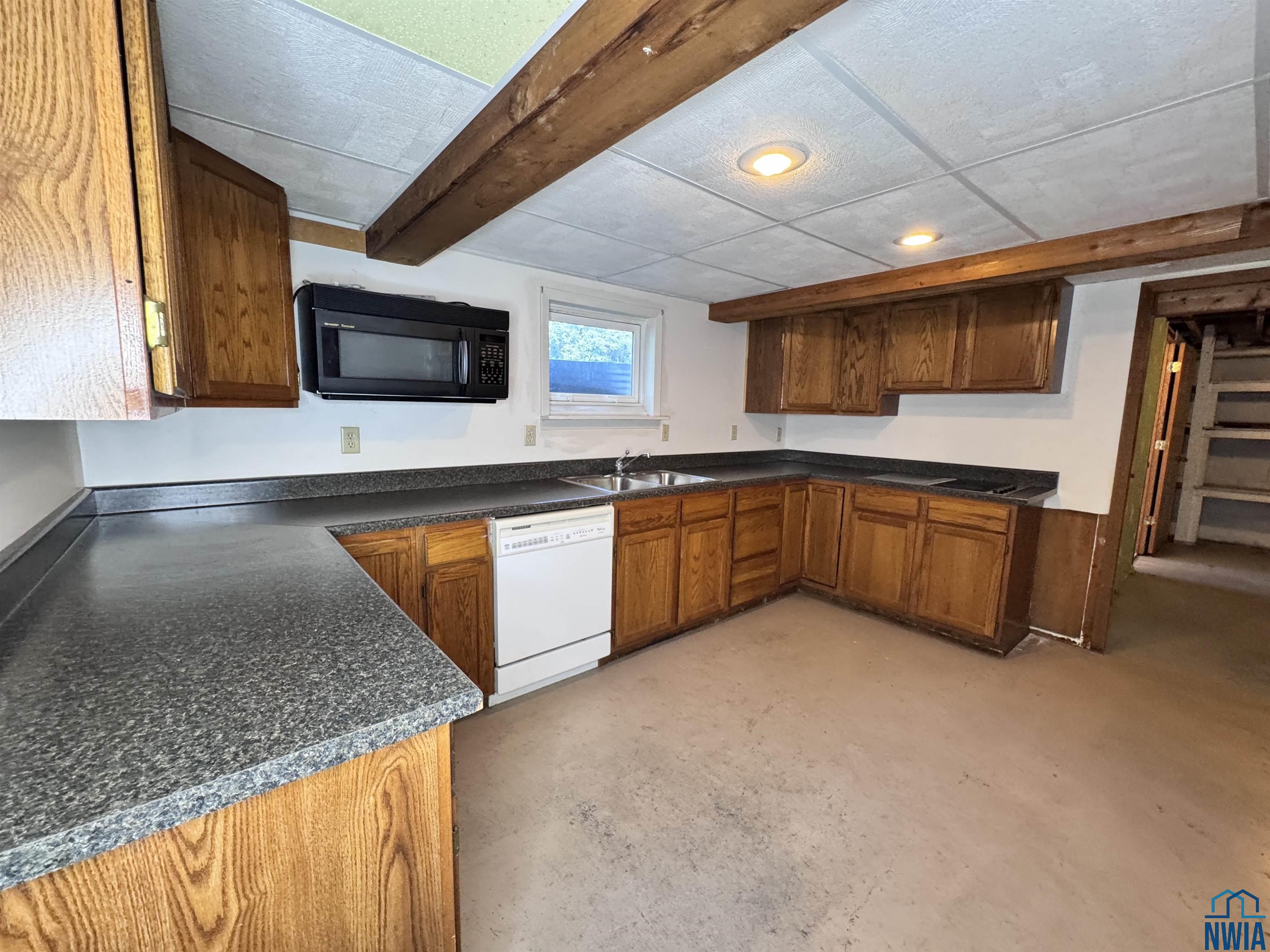 MLS #829677