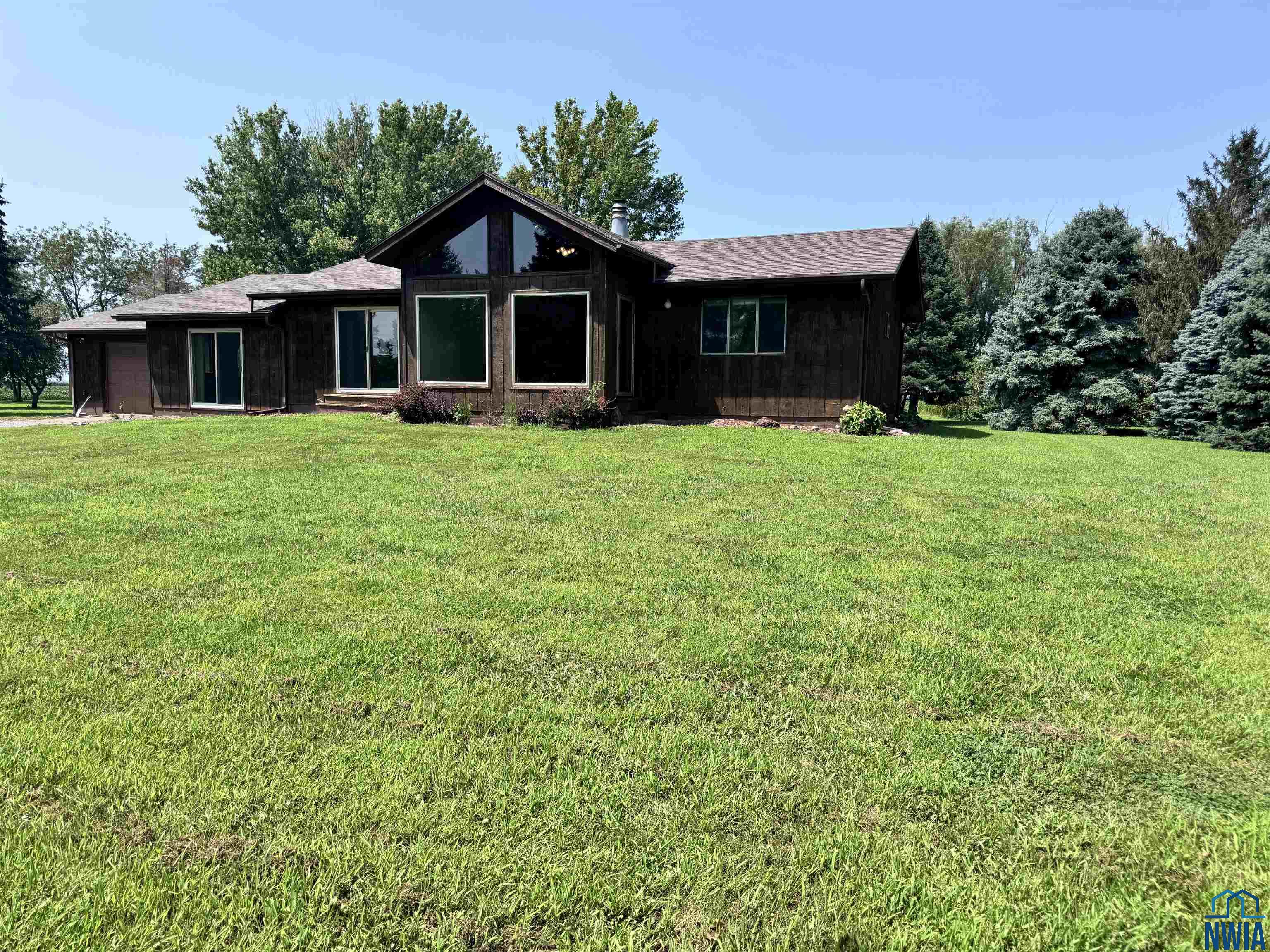MLS #829677