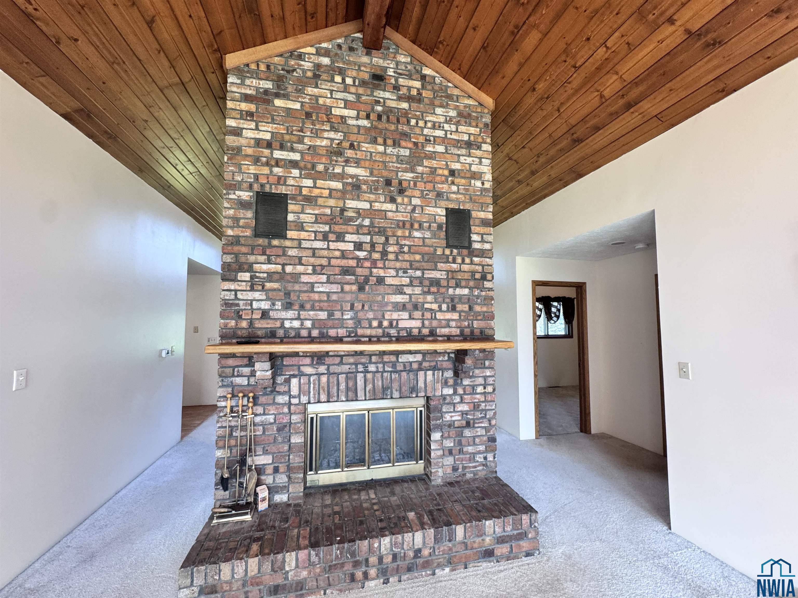 MLS #829677