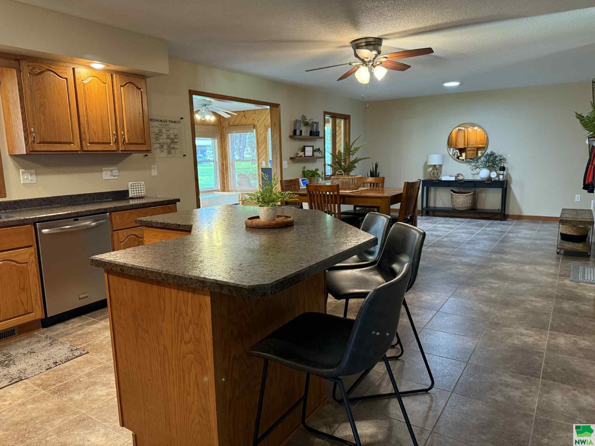 MLS #829686