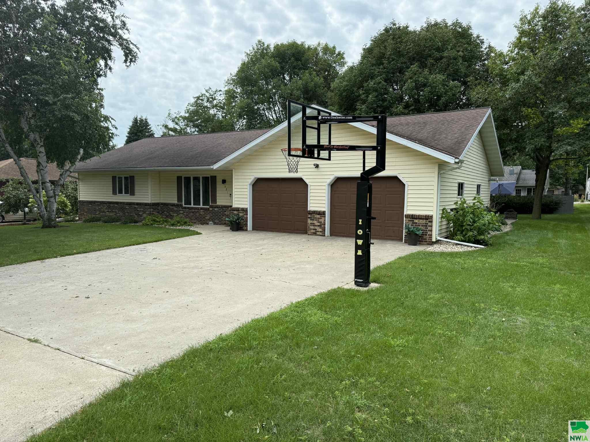 MLS #829686
