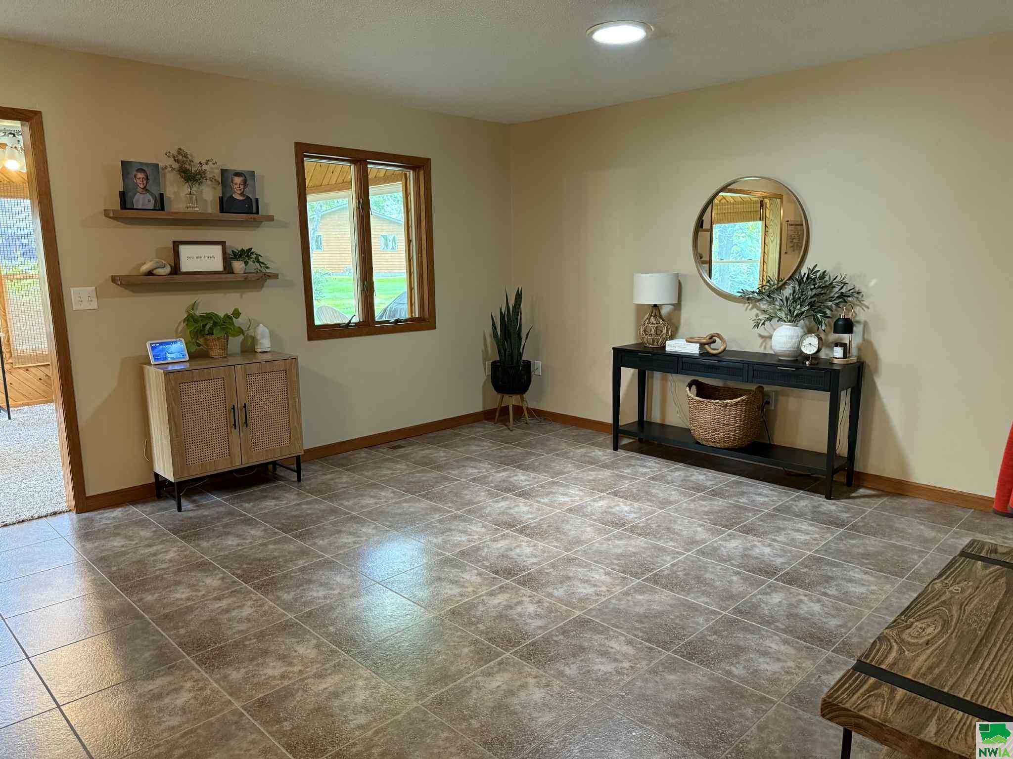 MLS #829686