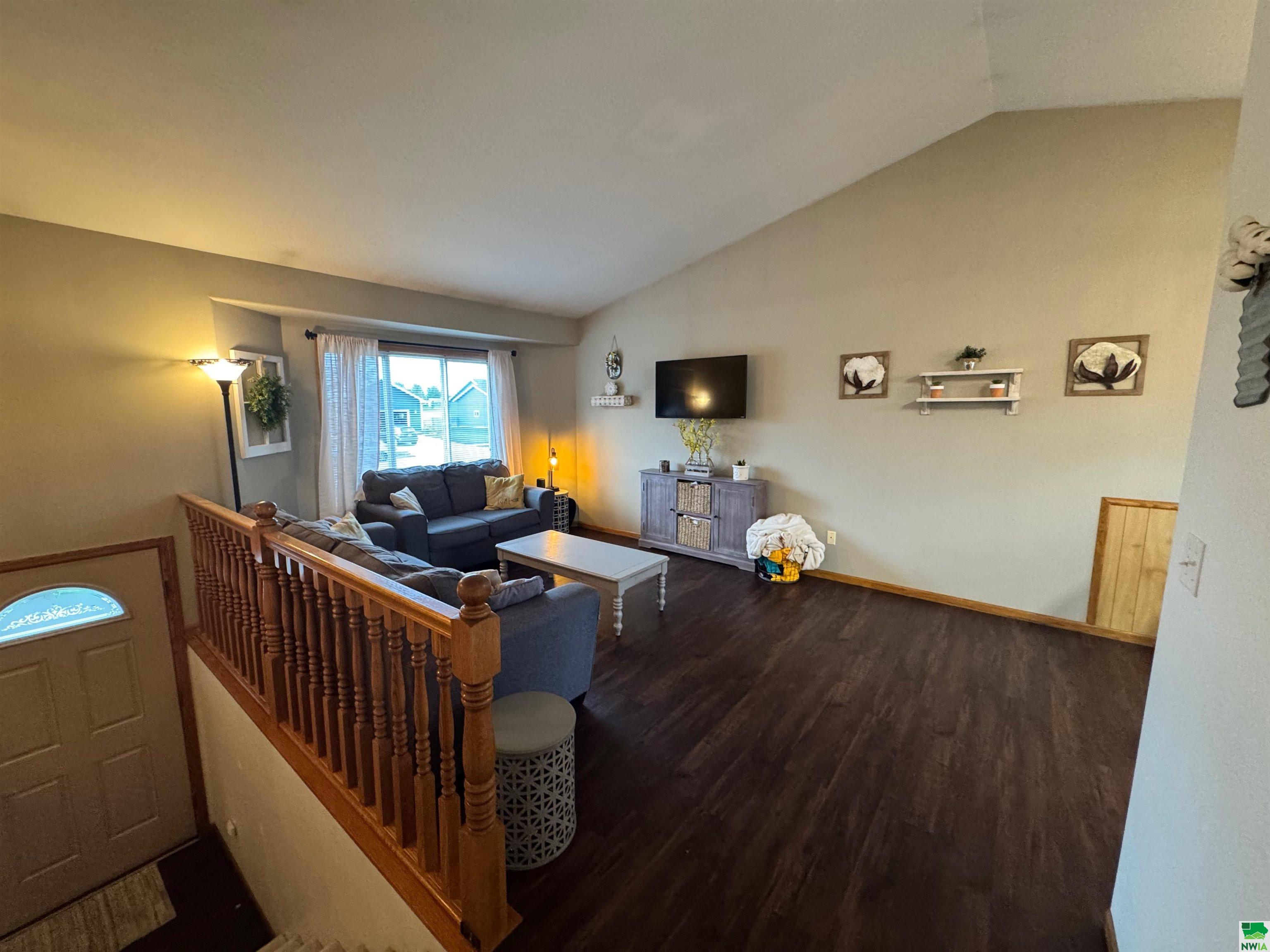 MLS #829688